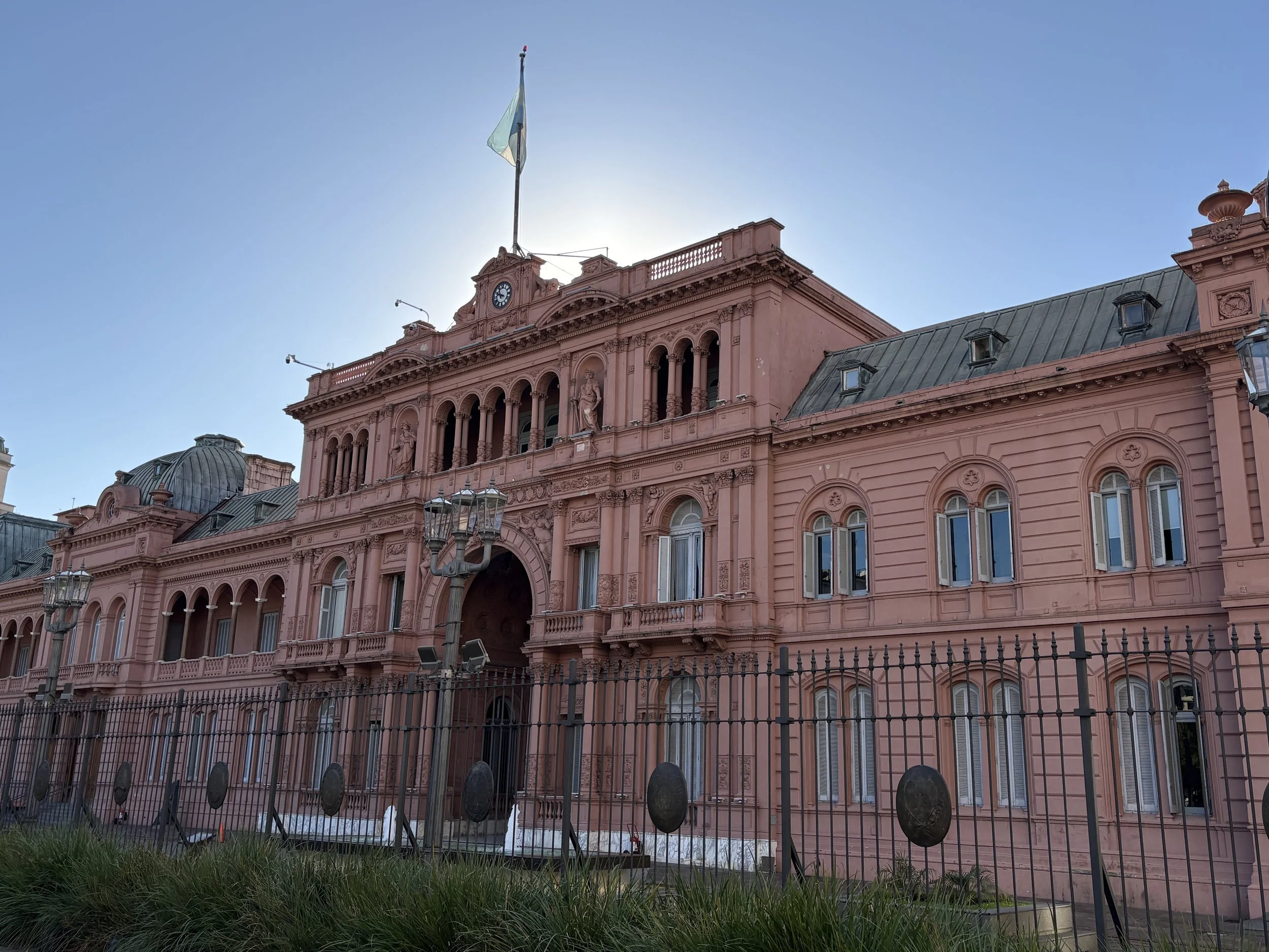  Casa Rosada (Pink House, 1886), official seat of the executive branch of the Argentine government from where Eva Perón and her husband addressed large, adoring crowds 