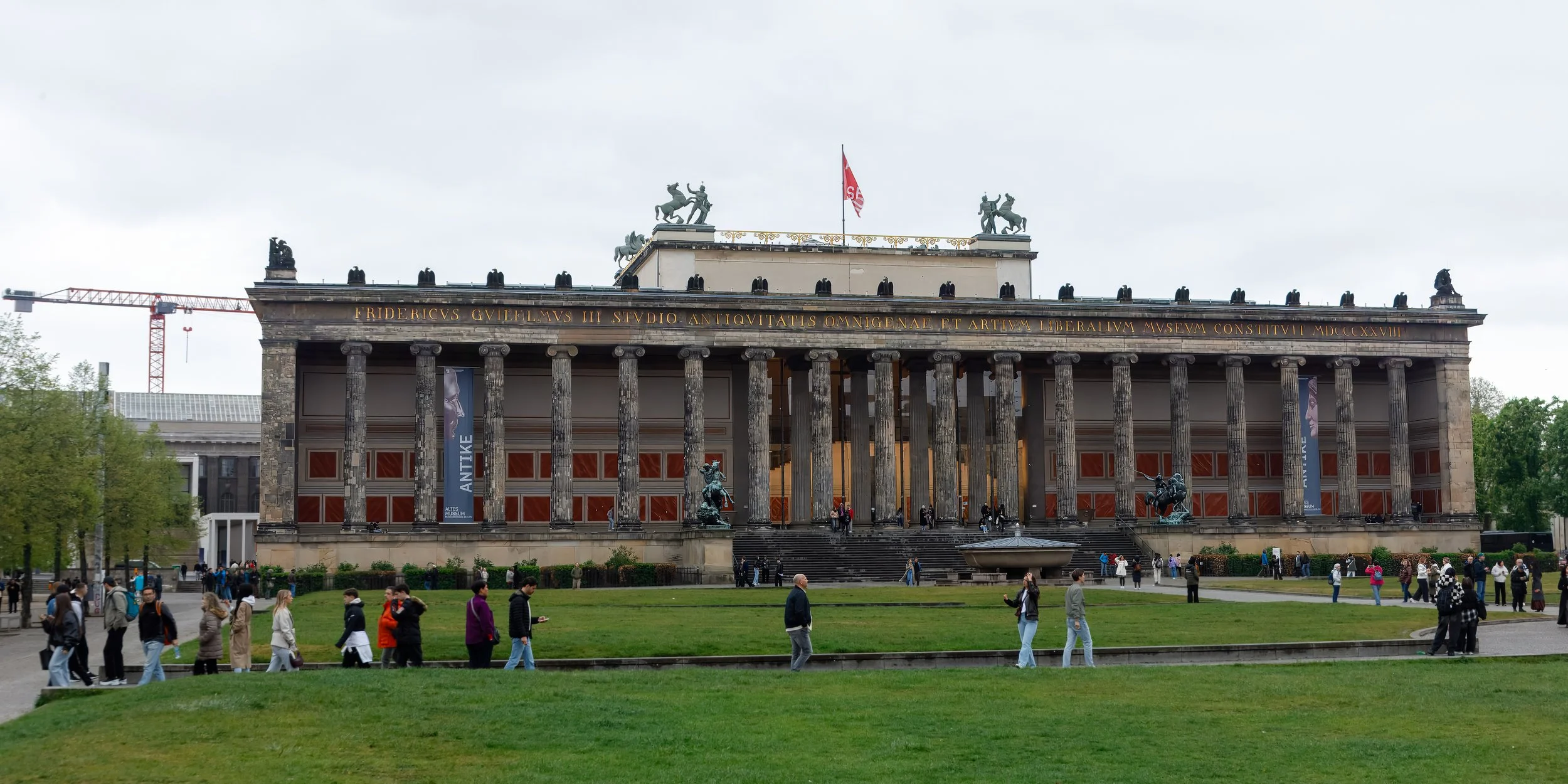  Our last stop on Museum Island was the&nbsp;Altes Museum&nbsp;(Old Museum), built between 1825 and 1830  