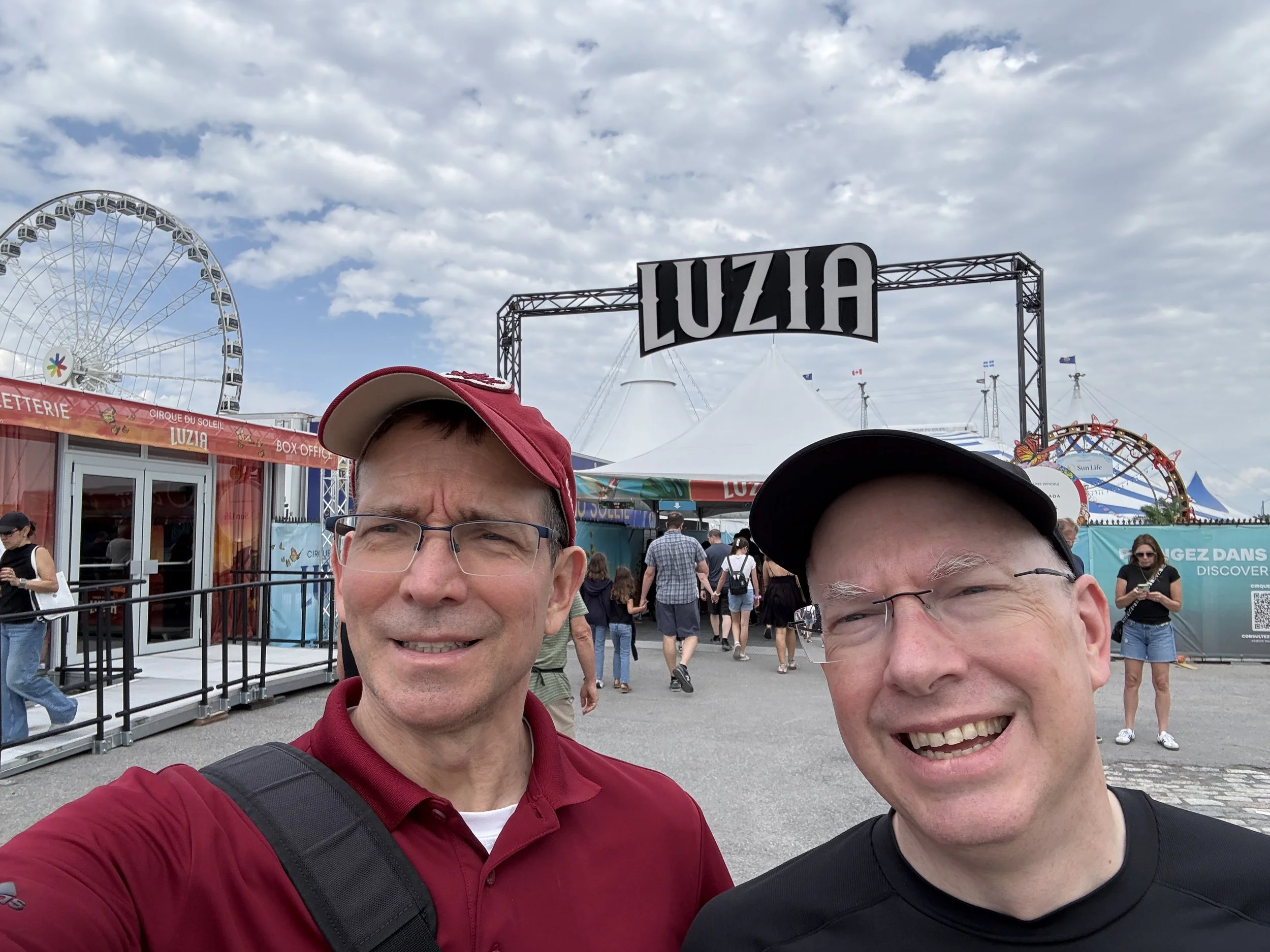  Ready for the matinee performance of Luzia 