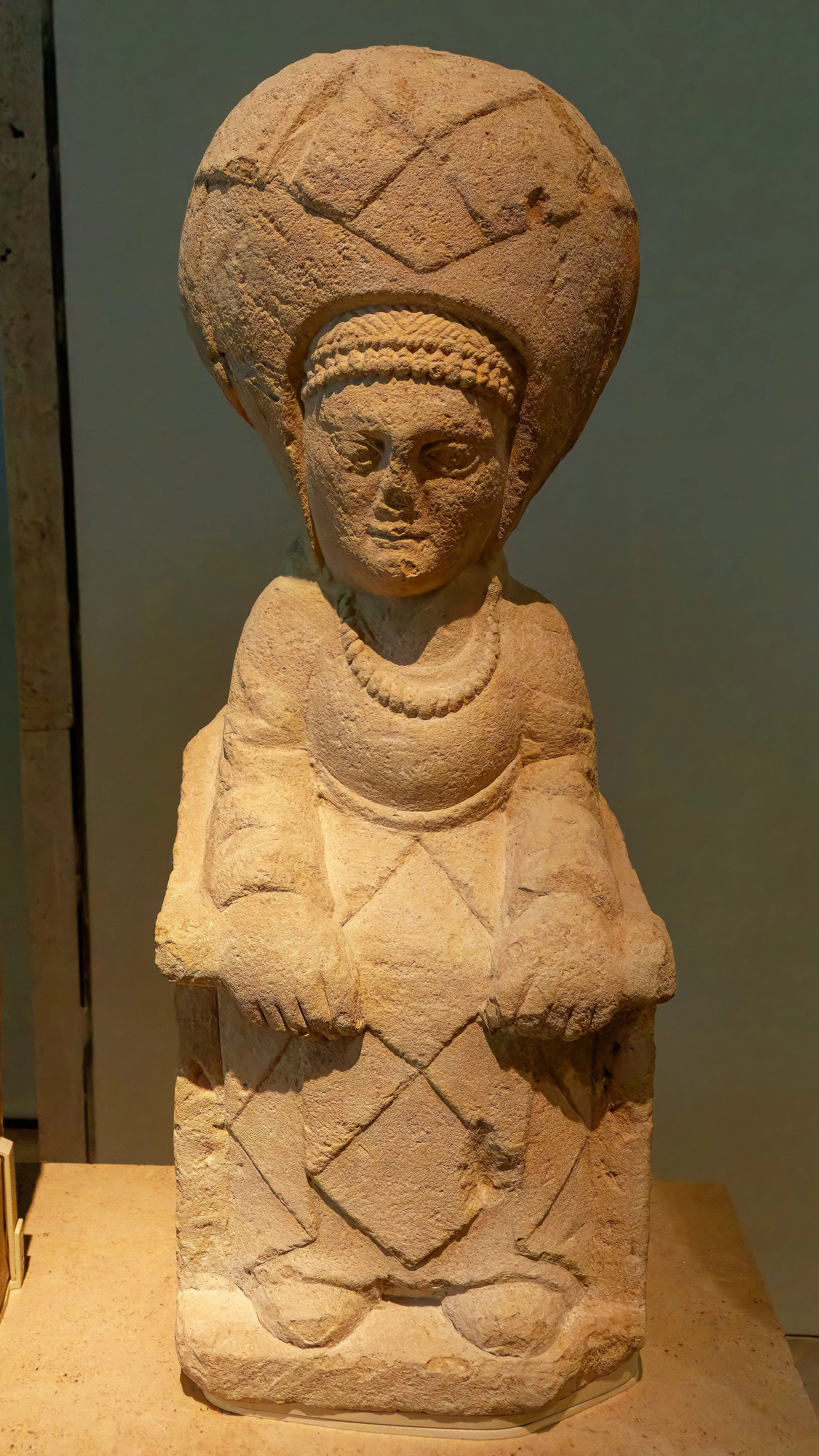  3rd century, Celtic-Iberian goddess Loxa terracotta figurine 