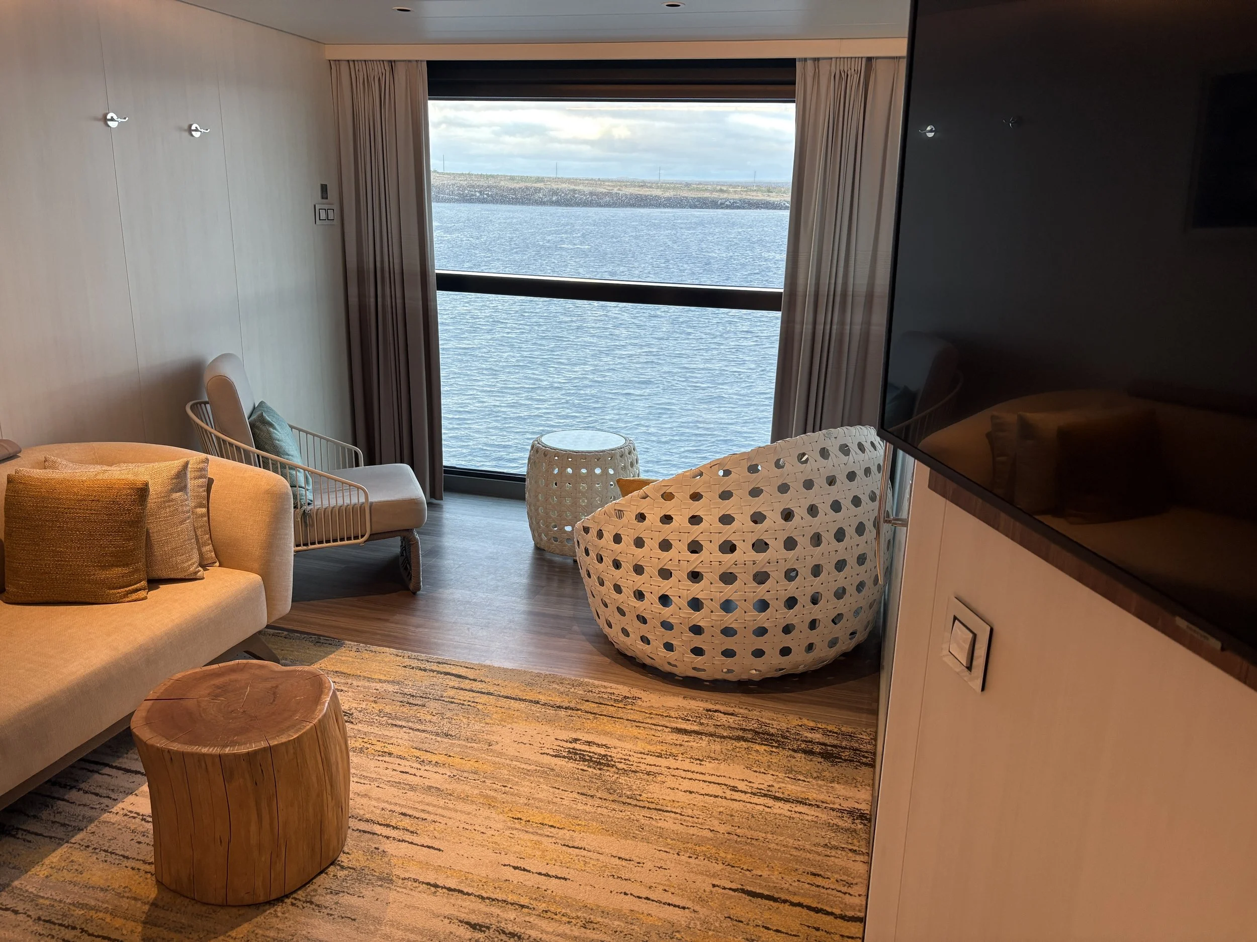  Photo of the sitting area in our room 