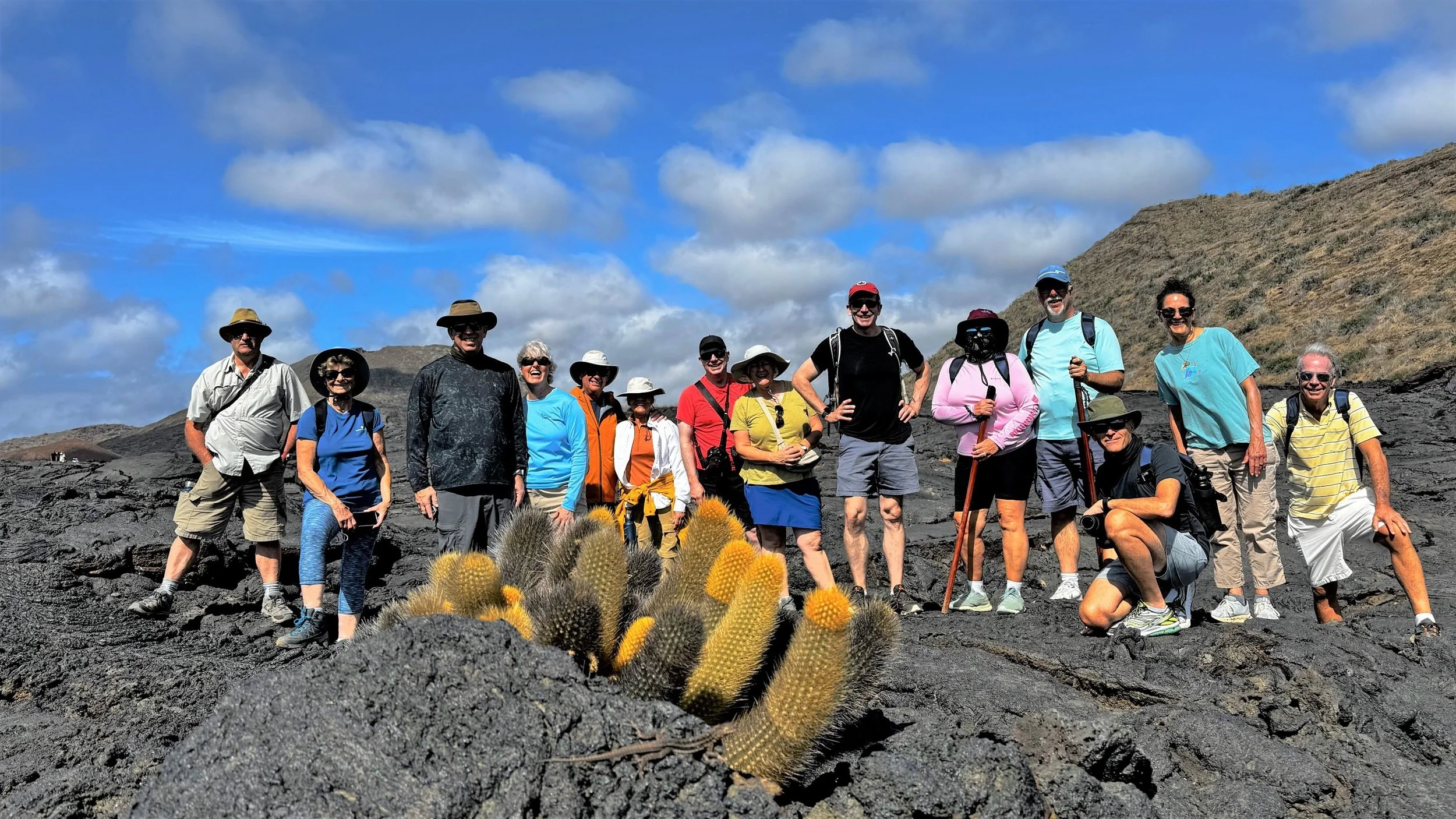  Our crew of lava-walk hikers 