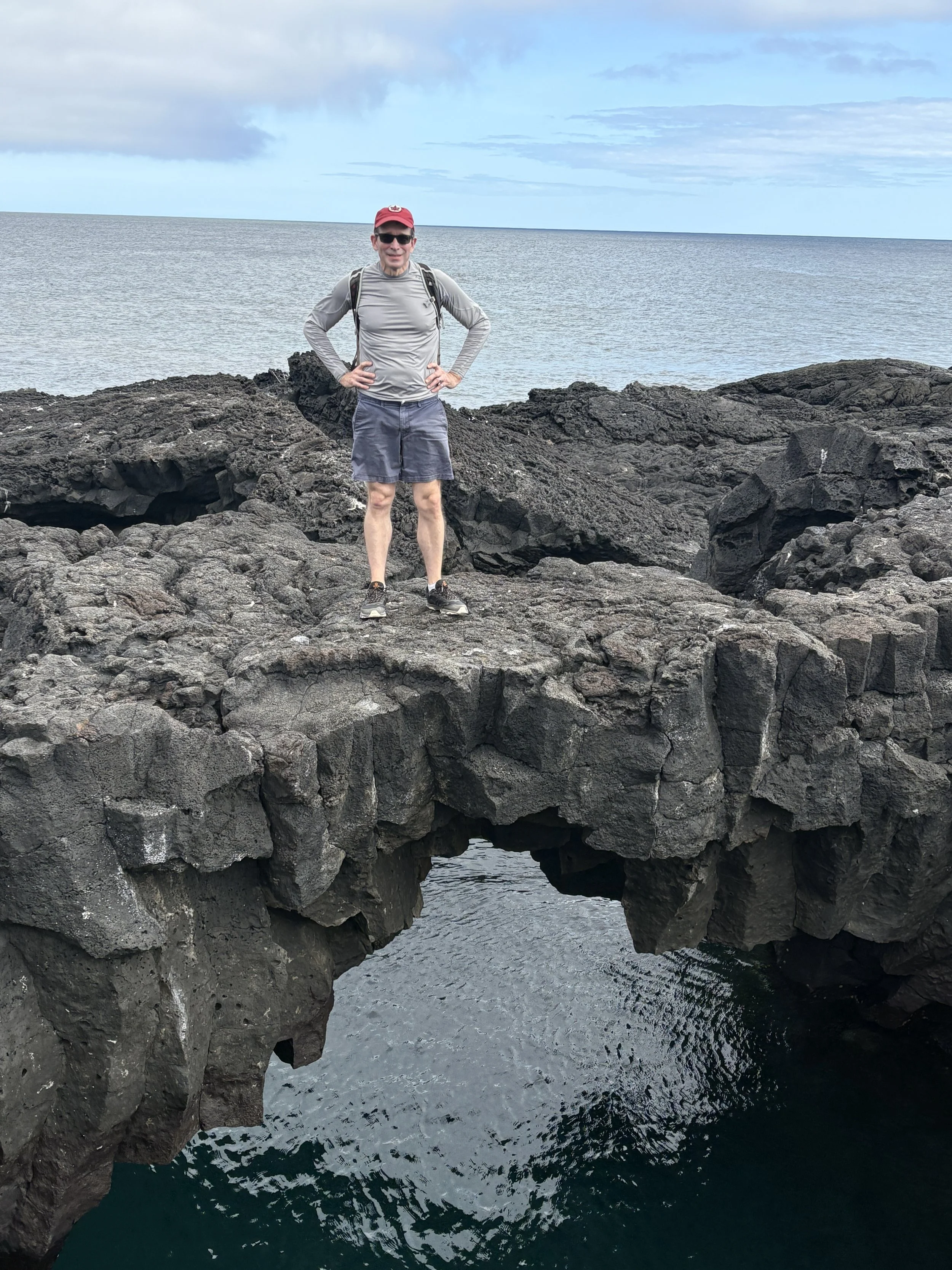  Testing the integrity of the volcanic sea arch 