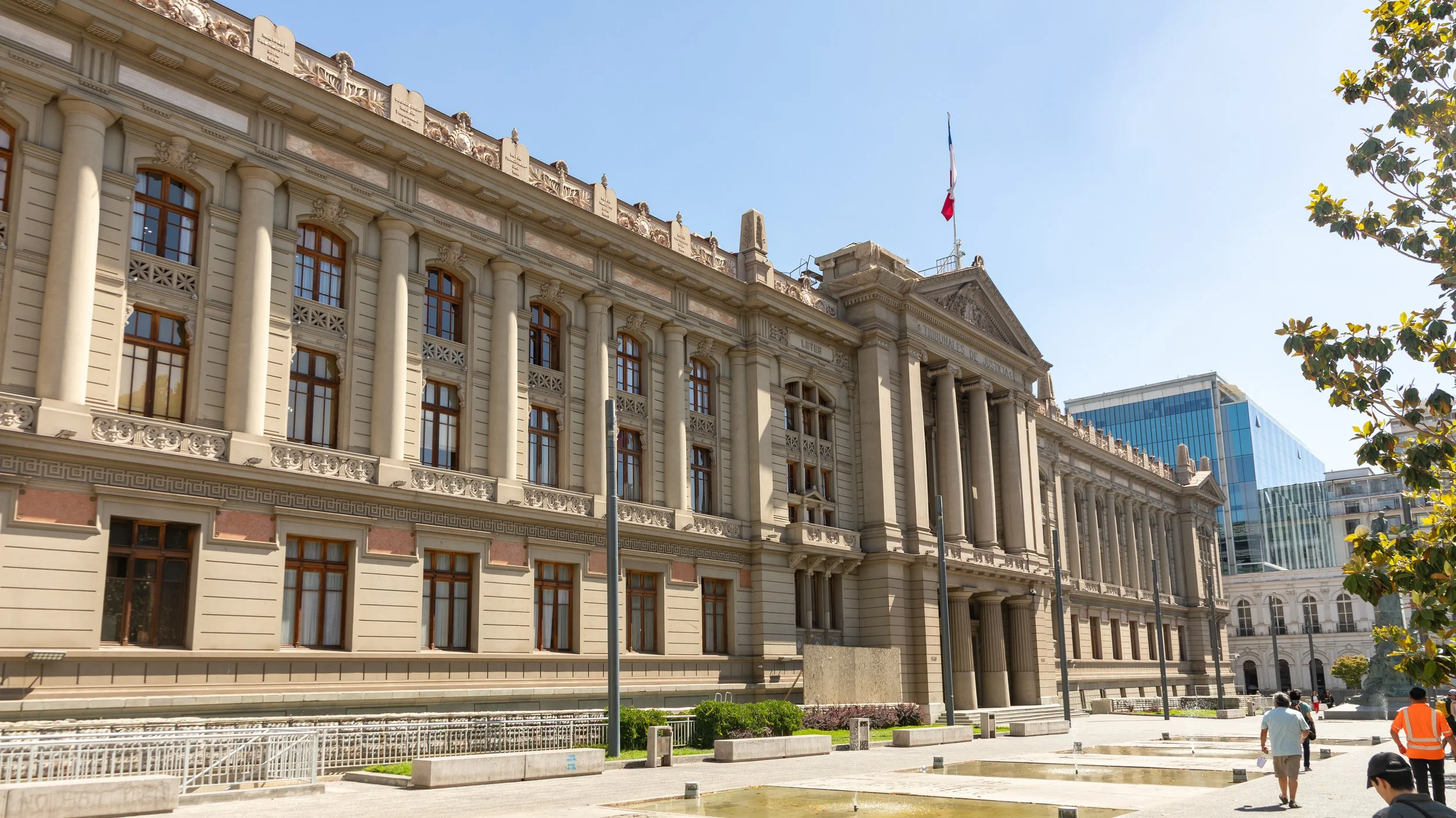  Palacio de los Tribunales de Justicia (Supreme Court)  