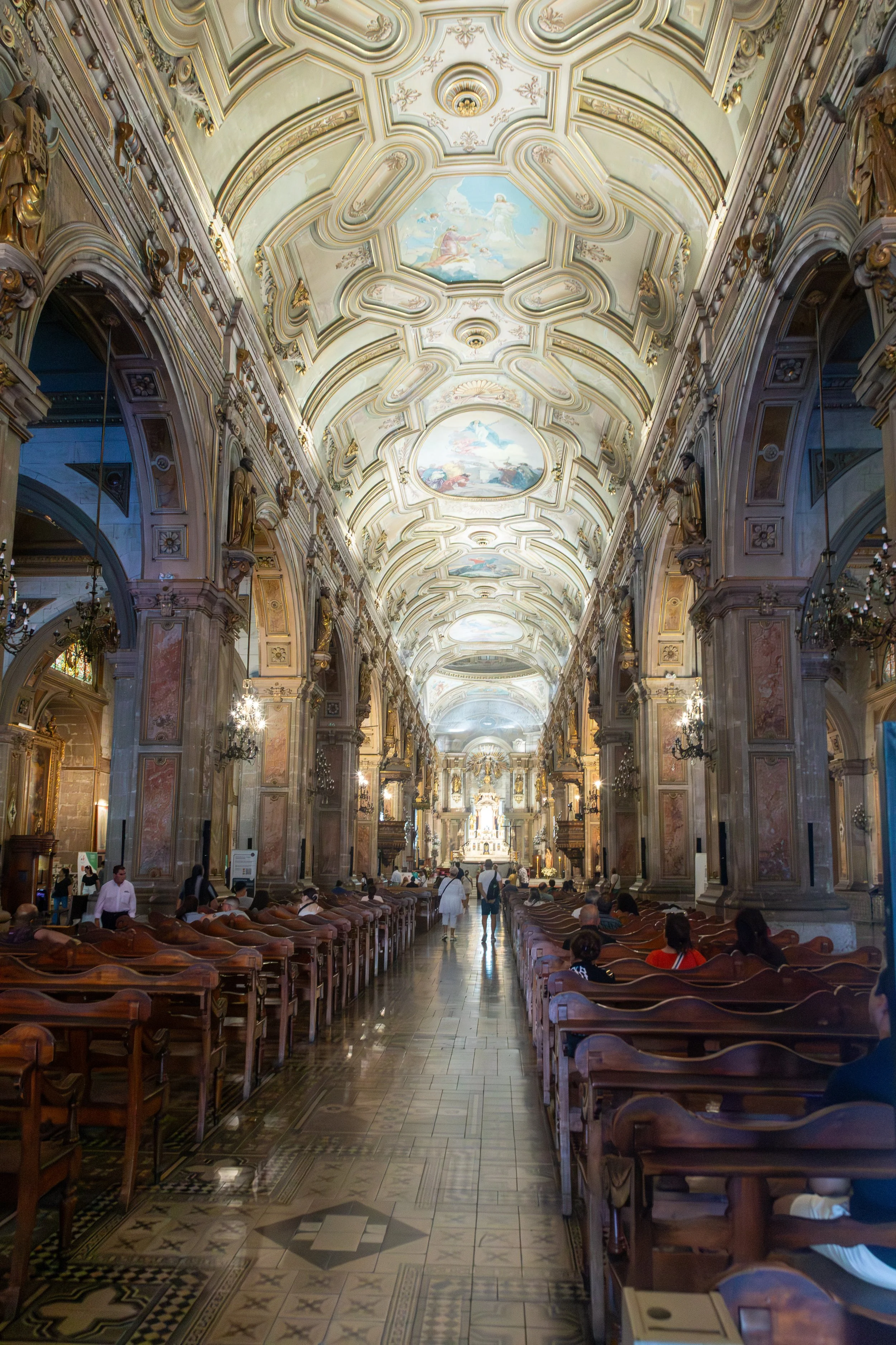  Interior of Catedral Metropolitana, built between 1748 and 1800 