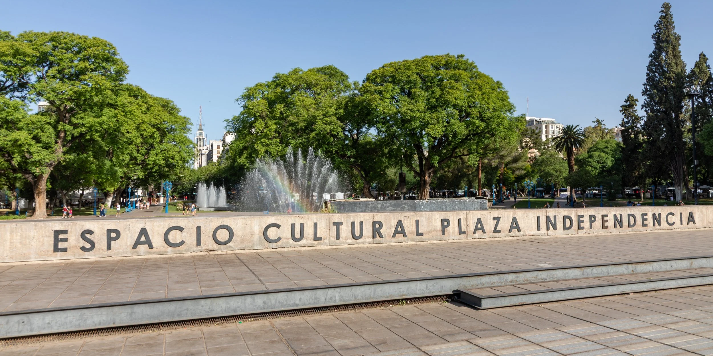  Back in Mendoza, we were able to capture the fountain in Independence Plaza 