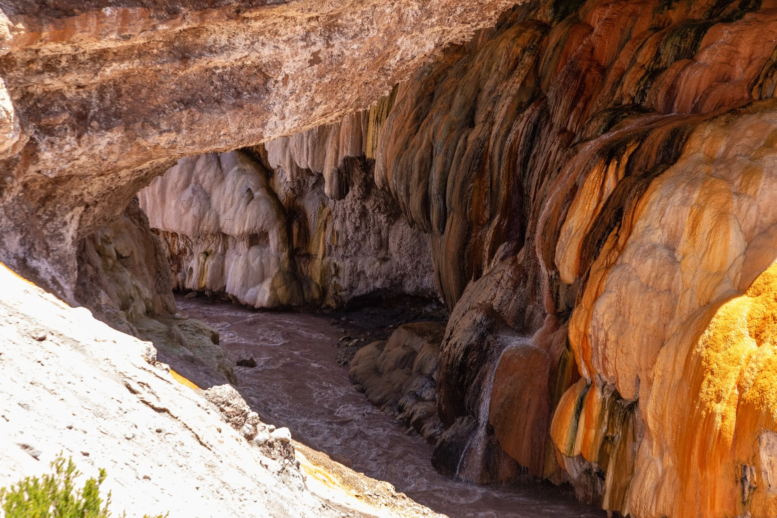  Closeup of the natural bridge that was a stopping point for the Incas before becoming a modern tourist attraction 