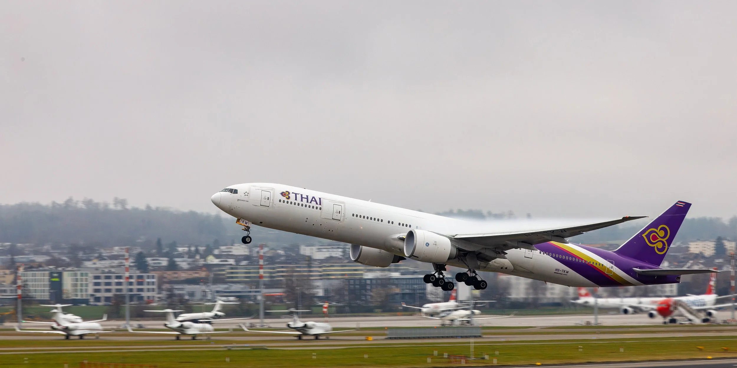  Thai Airways 777 heading to Bangkok 