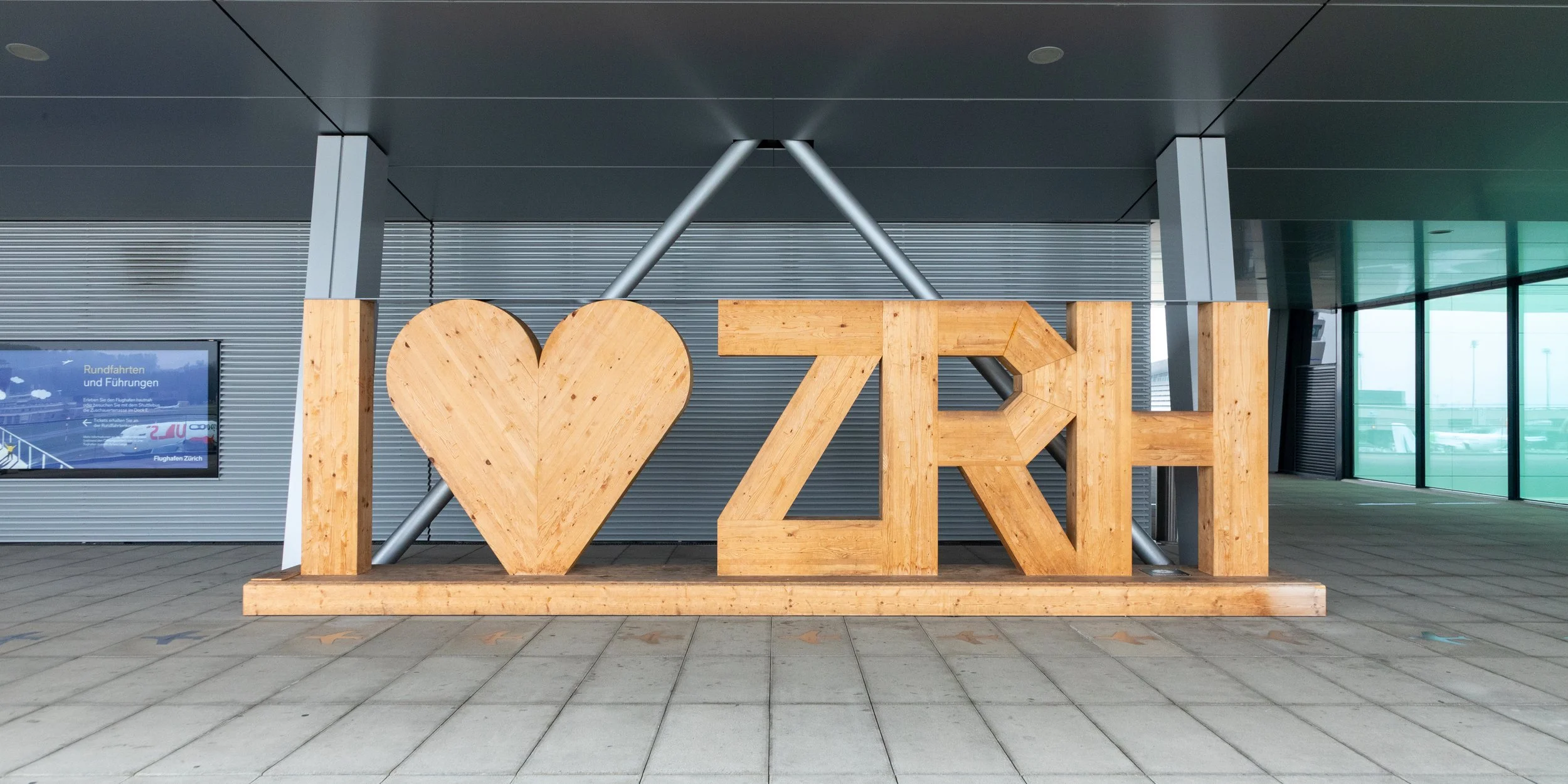  Catching Zurich Airport carving before leaving the observation deck 