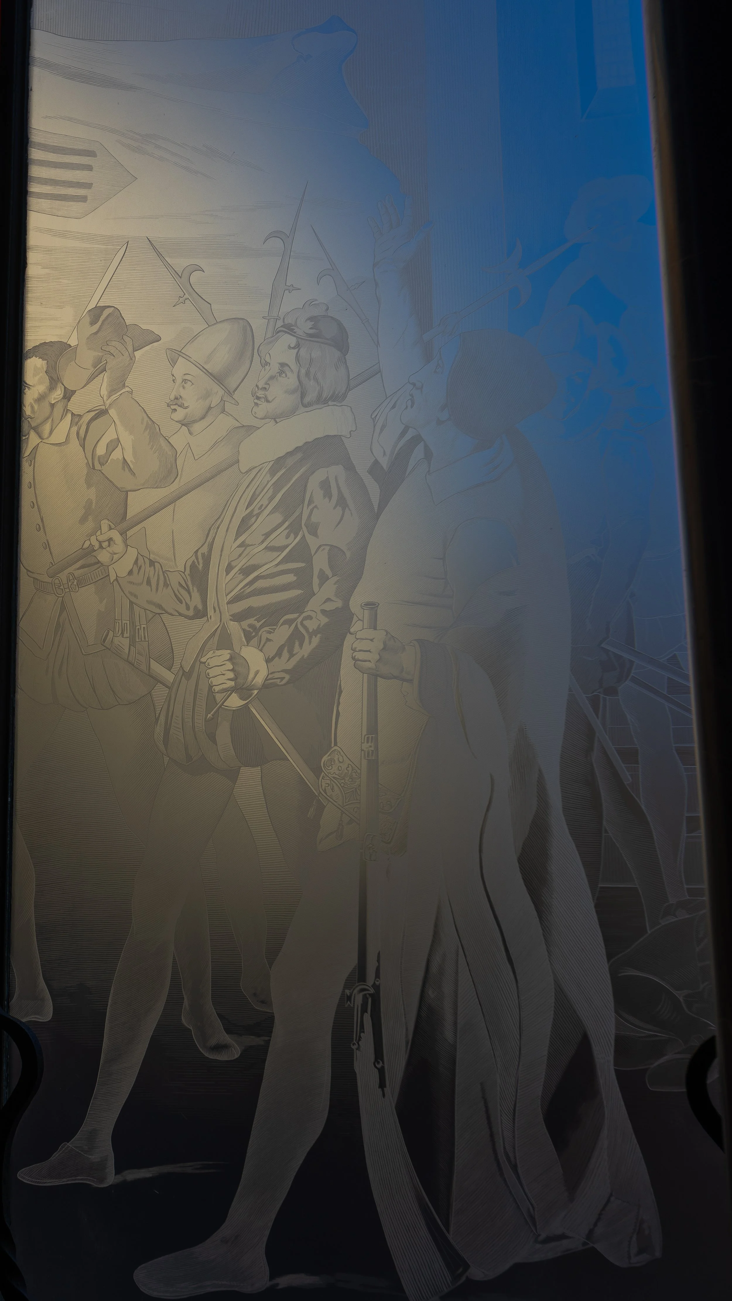  Etched glass windows decorate the palace 