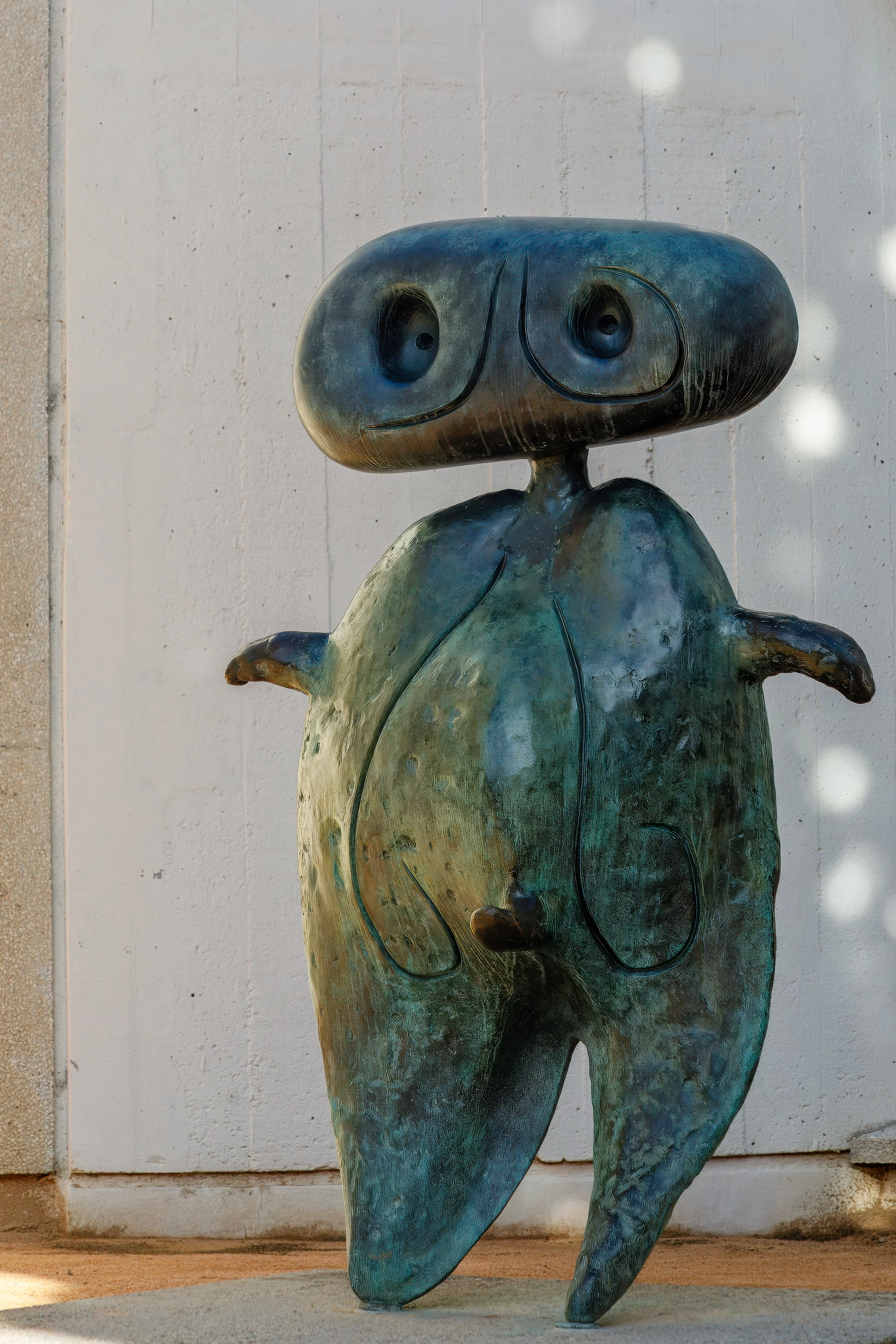 Personnage, a bronze sculpture created by the artist Joan Miró, located at entrance to the Fundació Joan Miró museum 
