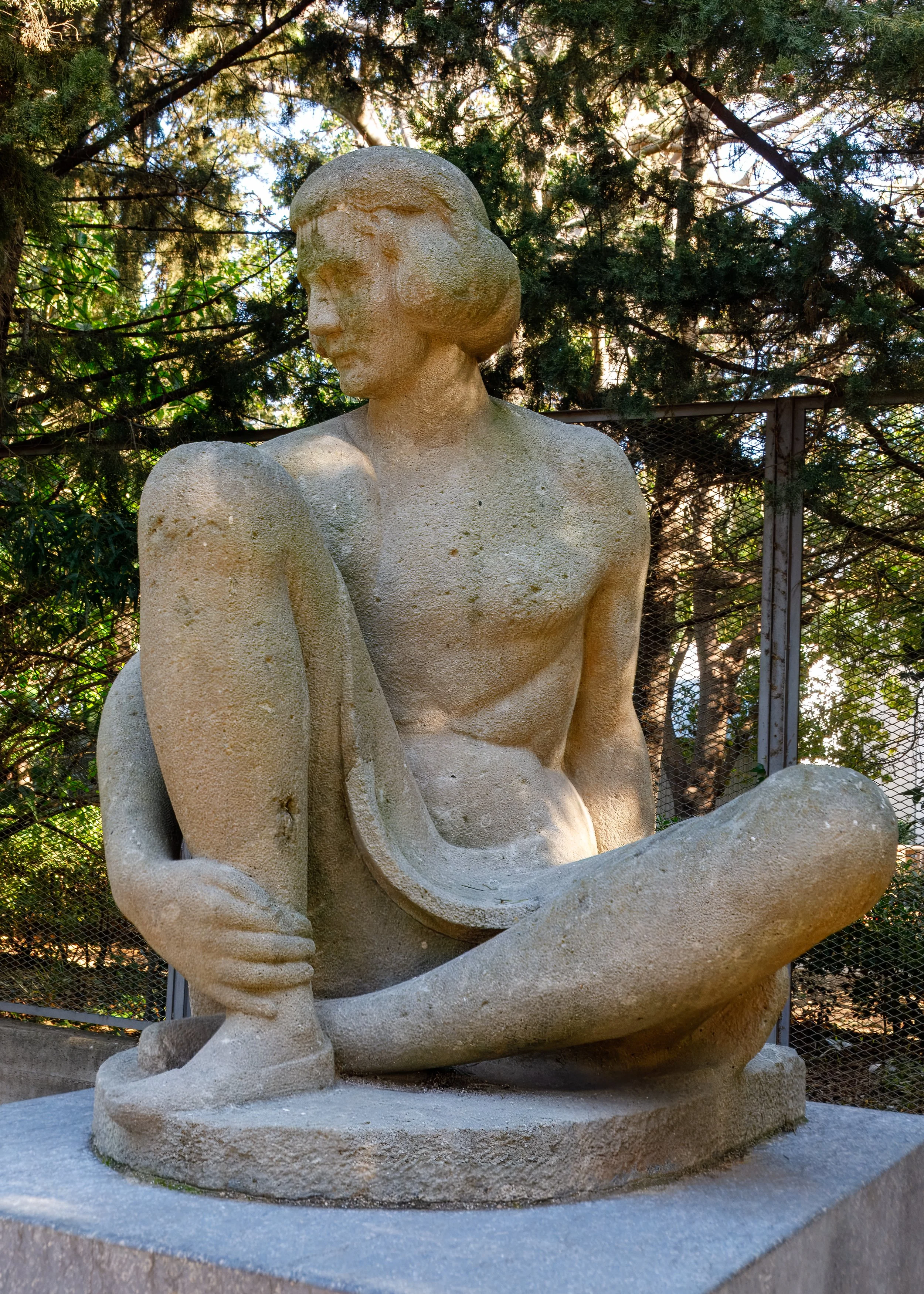  One of numerous statues in Jardin de Laribal 