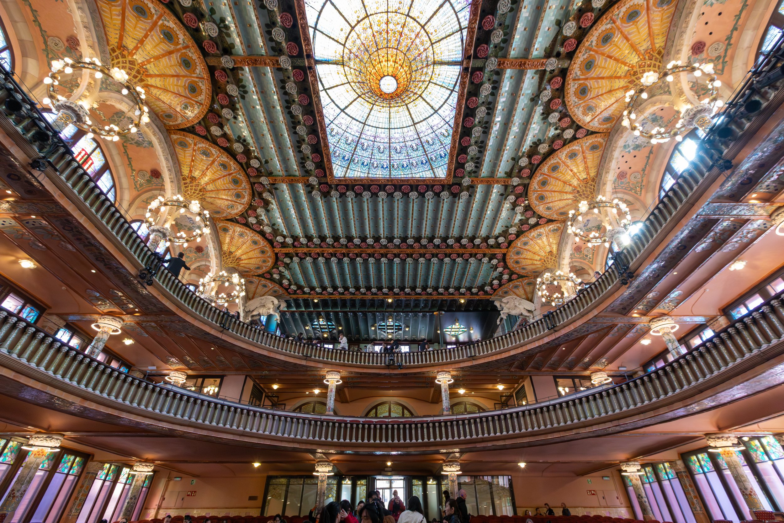  Impressive roof, lit with natural light during the day and electric lights in the evening 