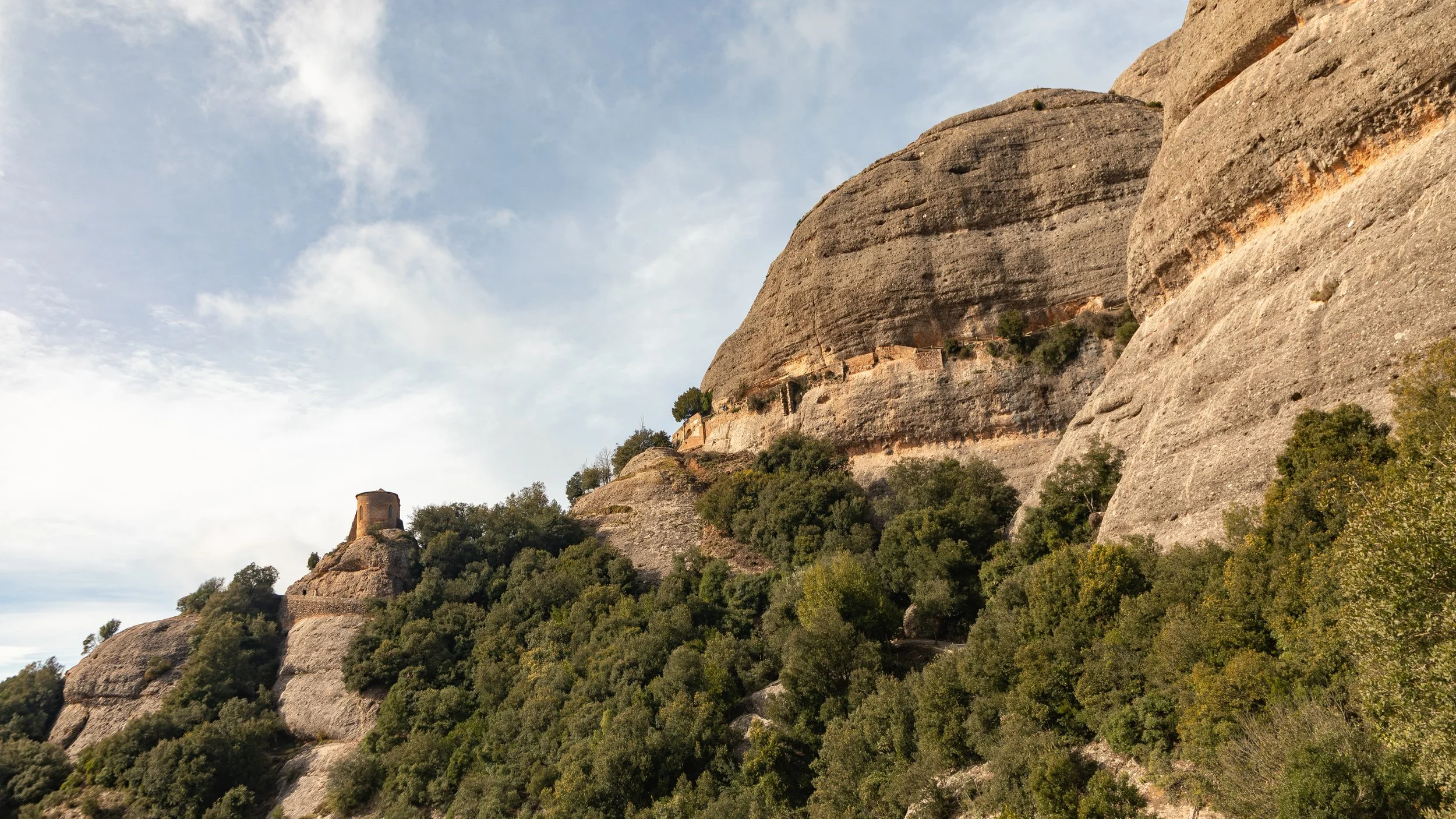  Enjoying the mountain scenery, broken up by various small chapels 