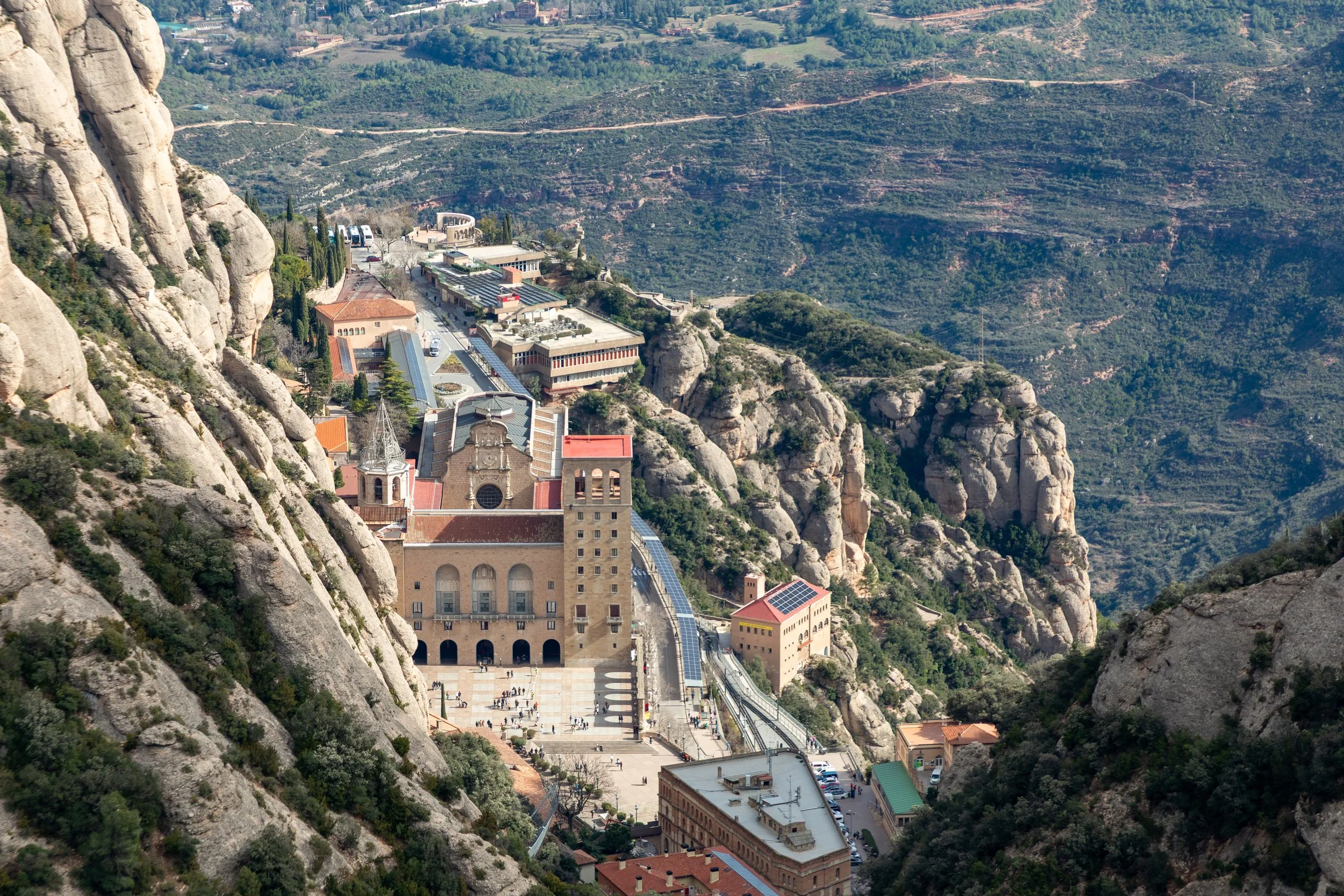  View of the monastery complex and the basilica 