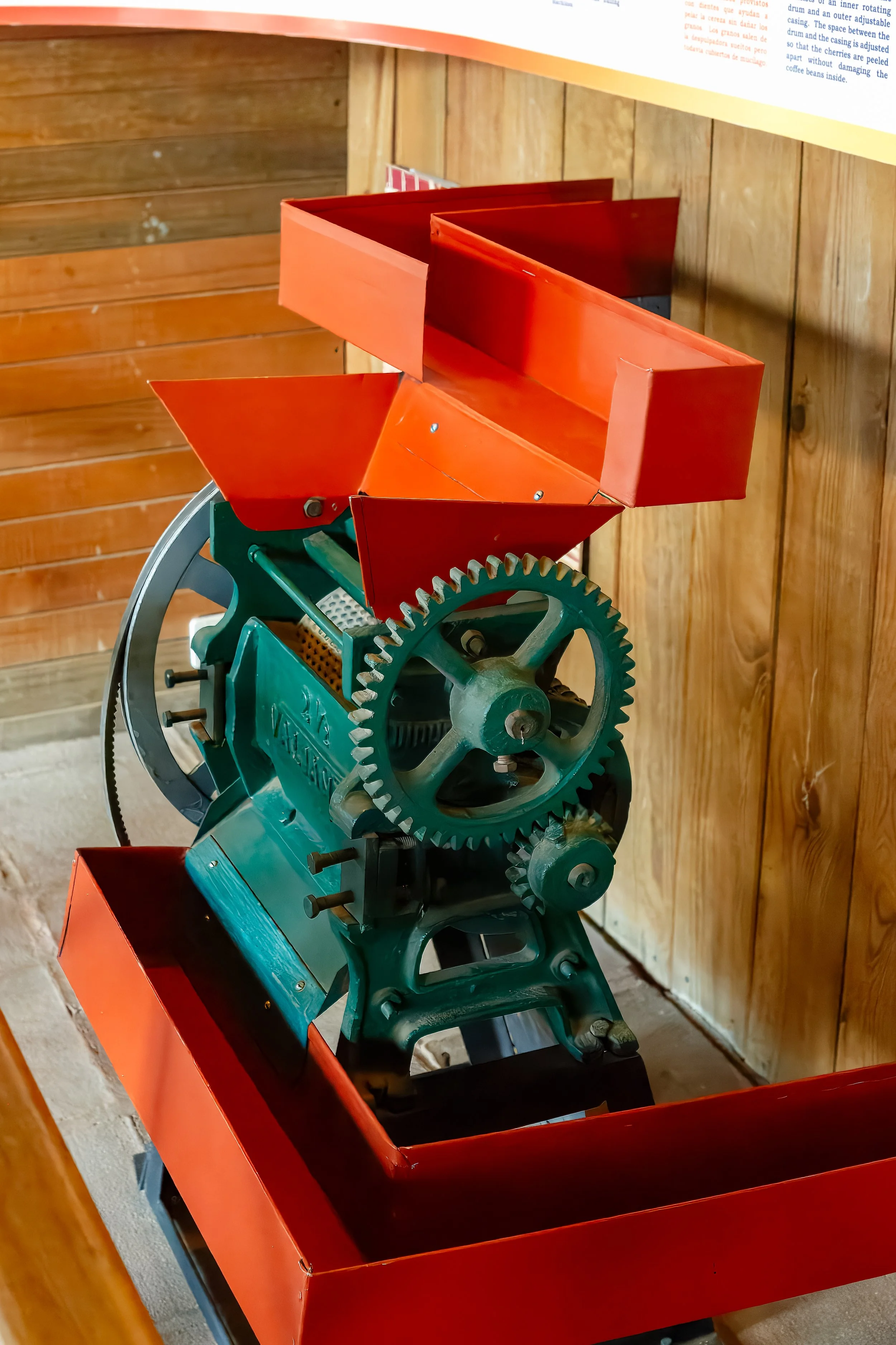  Coffee bean hulling machine 