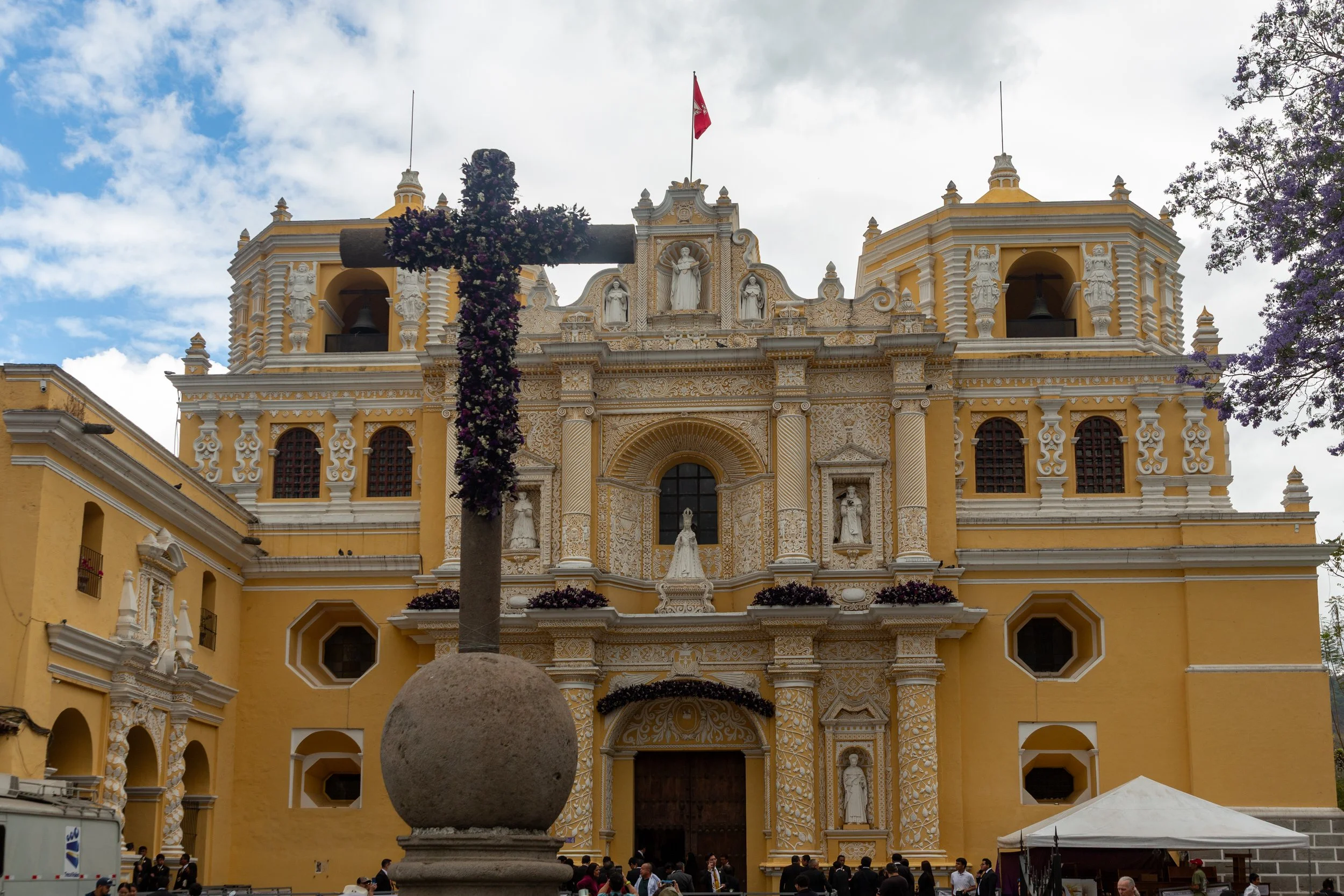  Back at the front of Iglesia de La Merced where we started the day, now with some bluer skies 