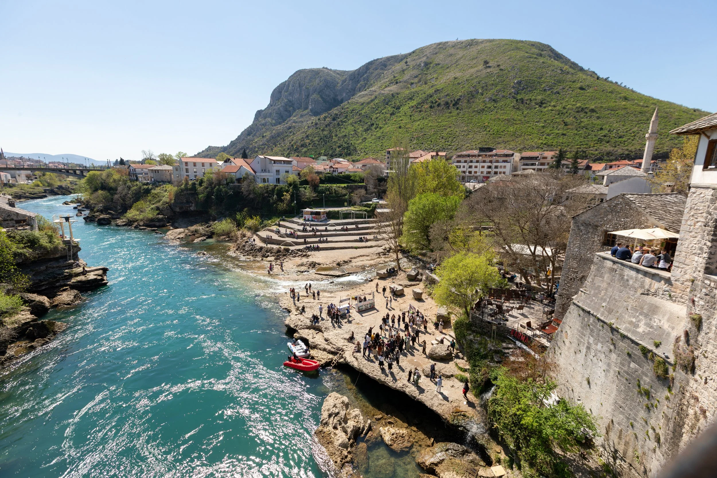  Looking below where the tourists gather to capture their perfect shot of the iconic bridge 