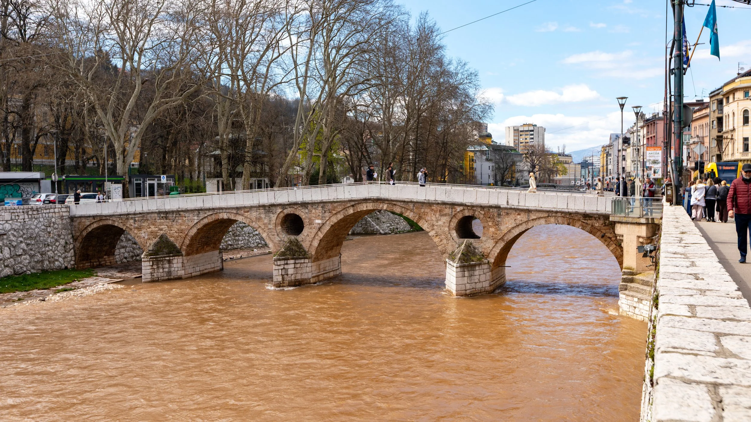  The Latin Bridge, a stone arch bridge dating from 1798 
