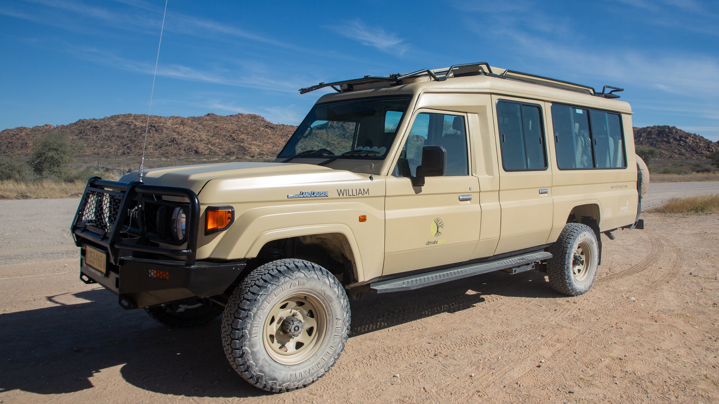  William’s safari-modified Toyota Land Cruiser, our reliable partner for the next 10 days. 