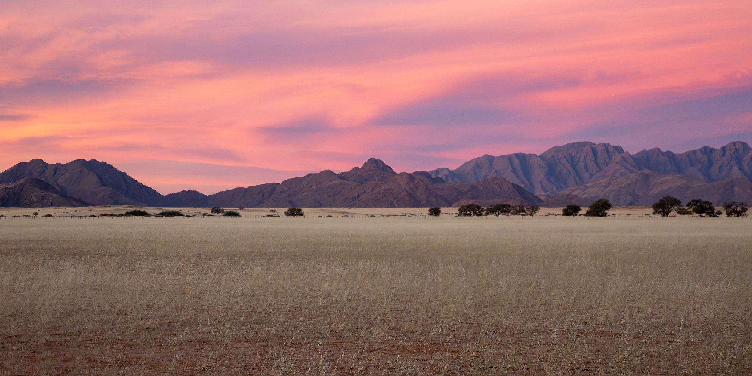  Making our way to our cabin in the Dead Valley Lodge, we got the last of the sunset 
