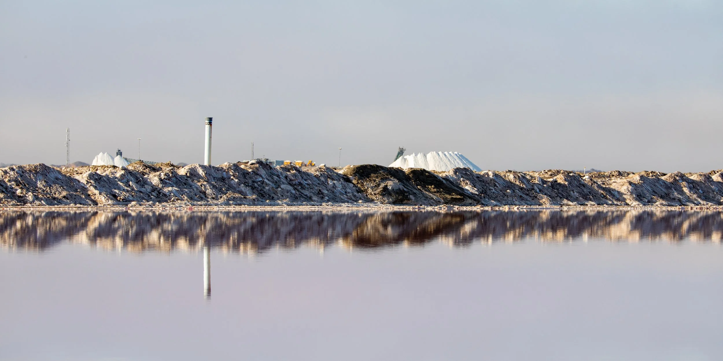  Salt pool early in the evaporation cycle 