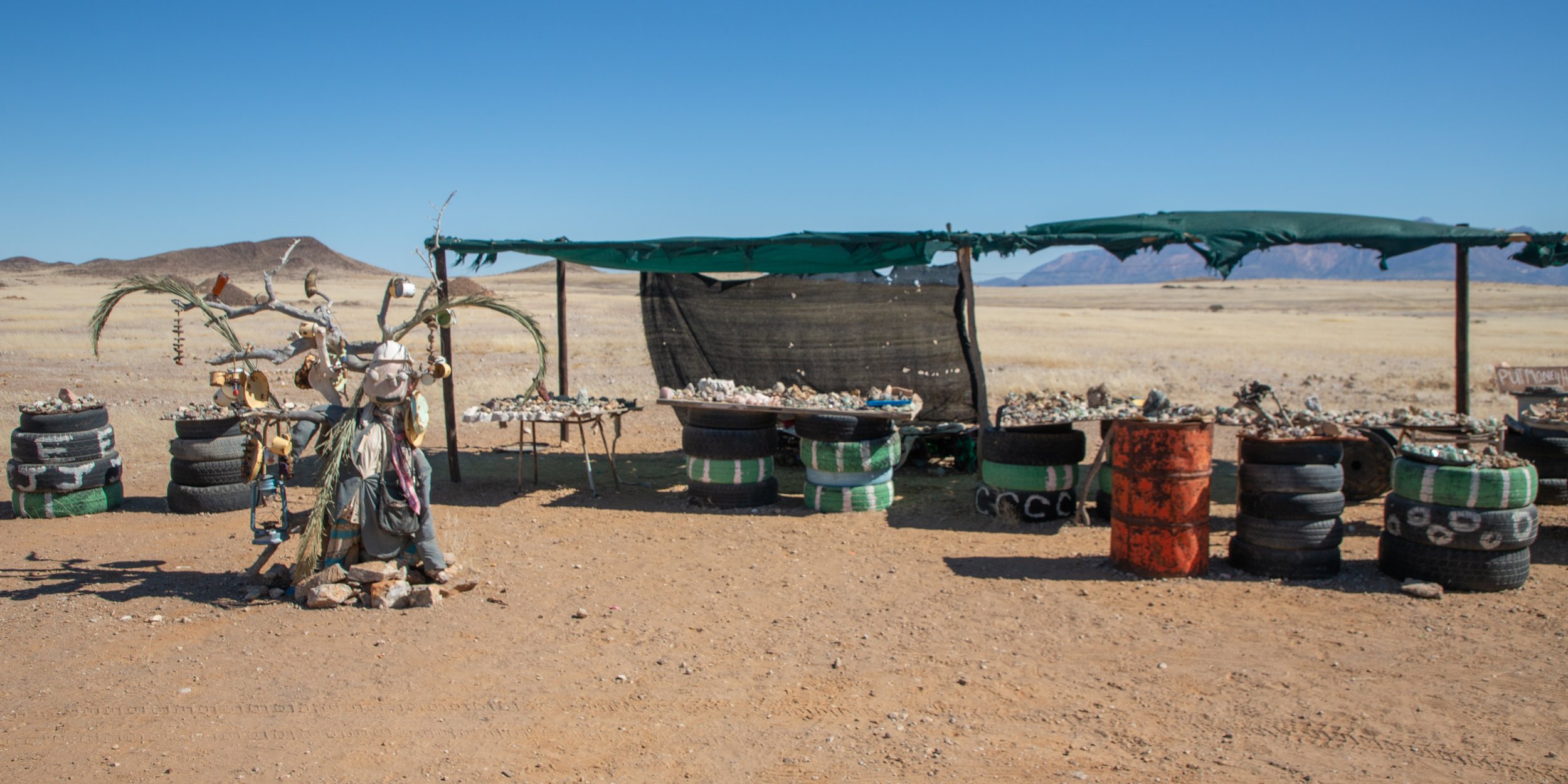  Local native tribes sell various stones and crafts at honour stalls where you are expected to leave money for anything you take 