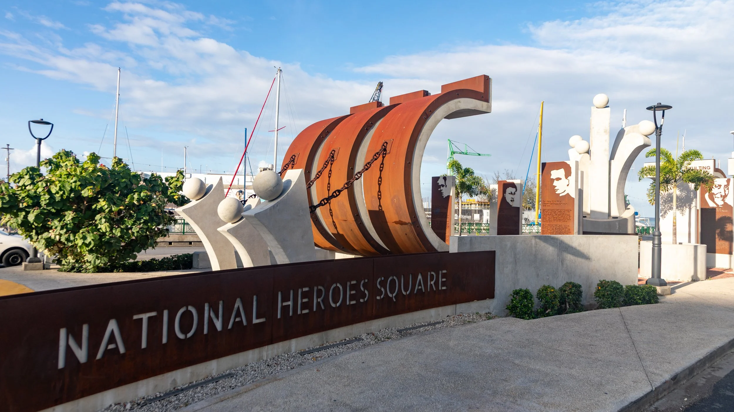  More of National Heroes Square 