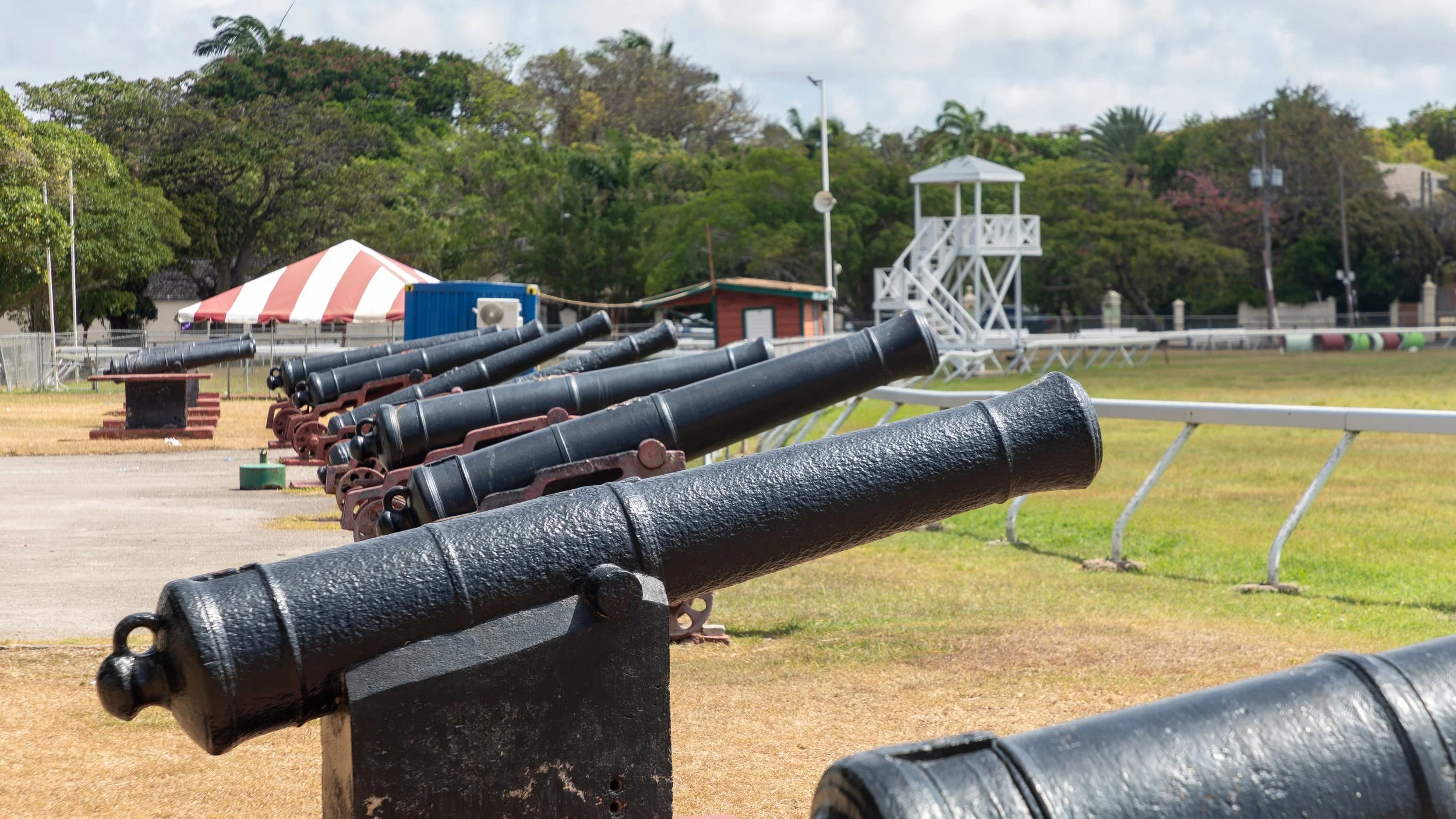  The Garrison cannons 