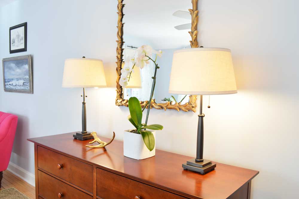Dresser-with-Decorative-Mirror-and-Lamps.jpg
