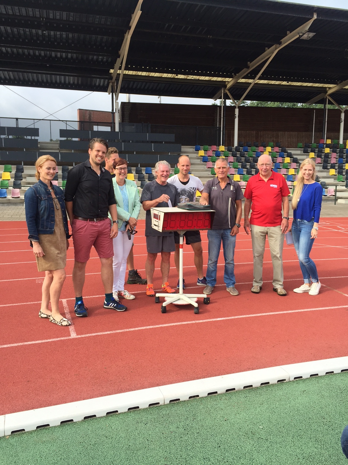 The Gang from the Fanny Blankers-Koen Stadion after the 5000m
