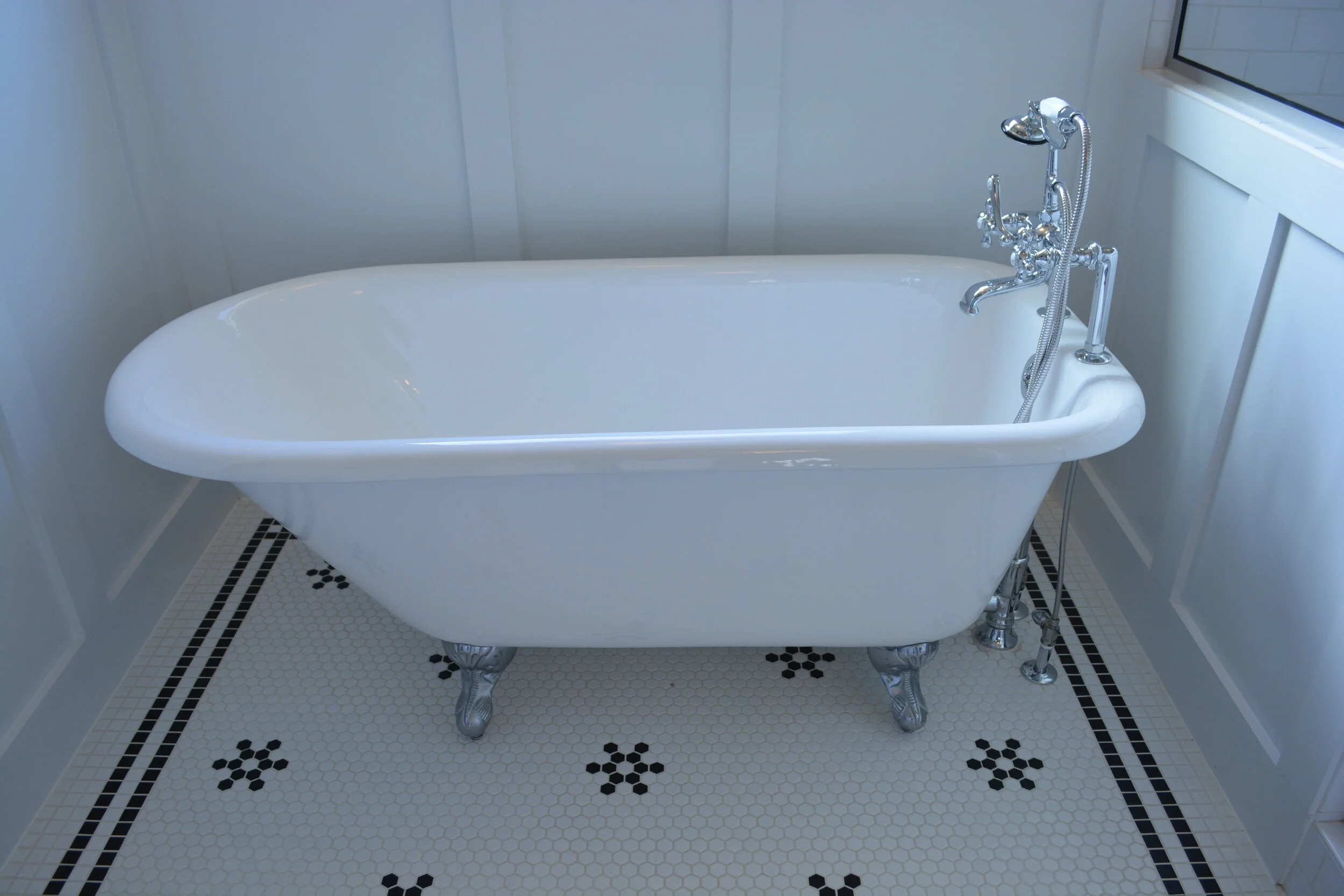 Master Bath .JPG