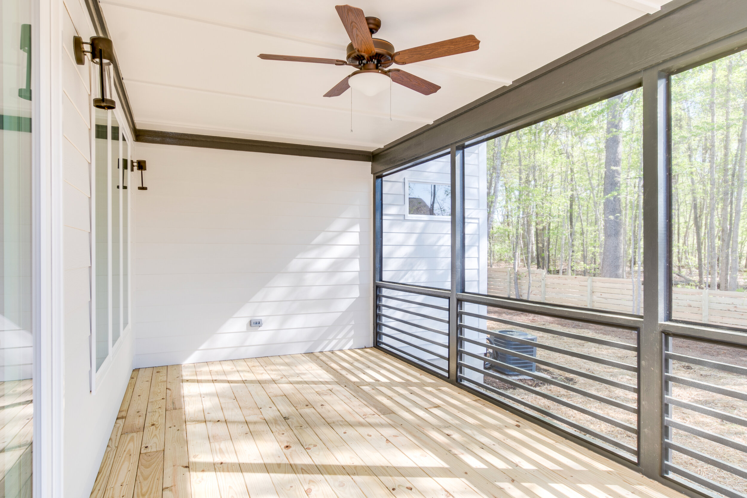 Grayson MCM Screened Porch.jpg