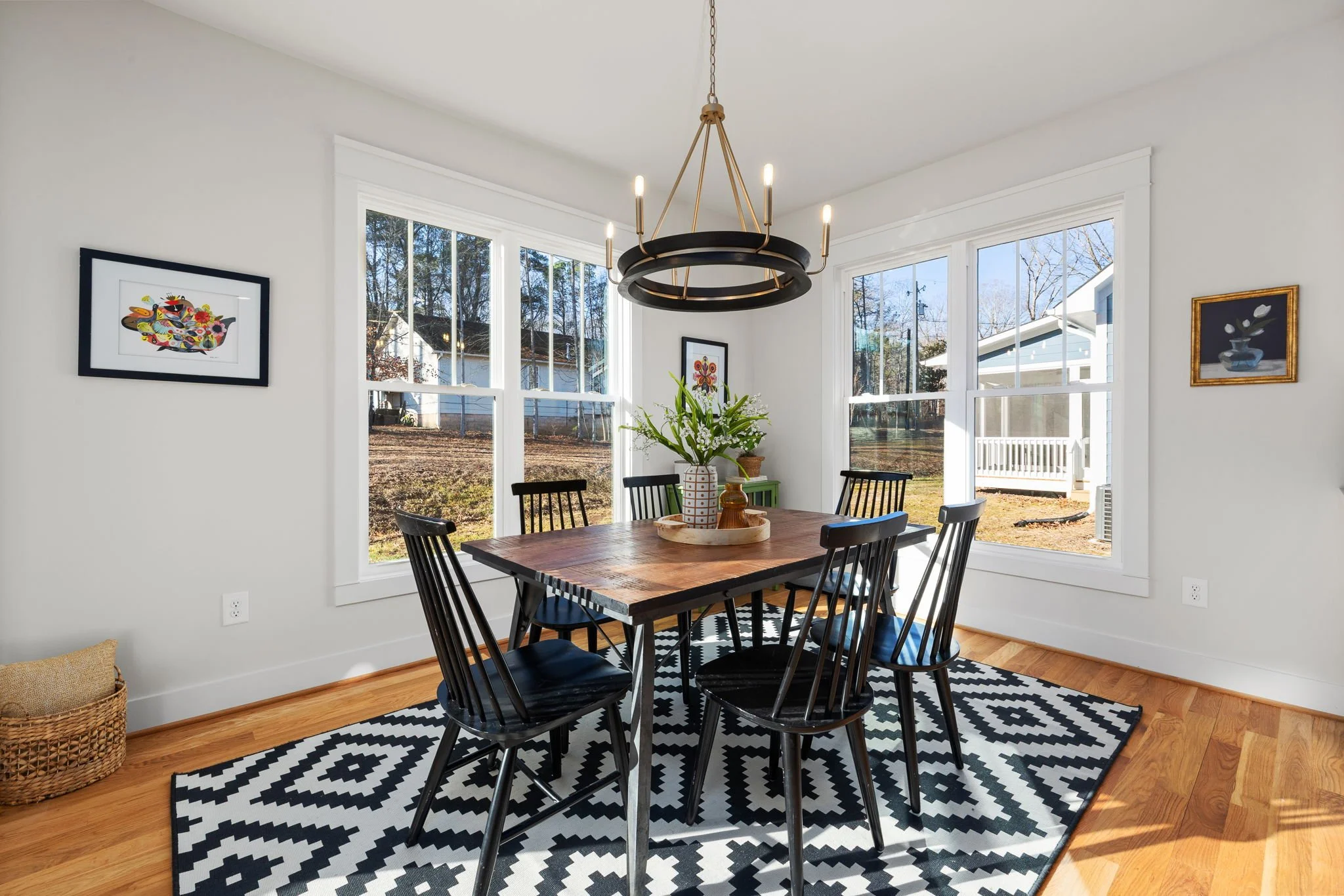 Franklin II Dining to Outside Entertaining Space