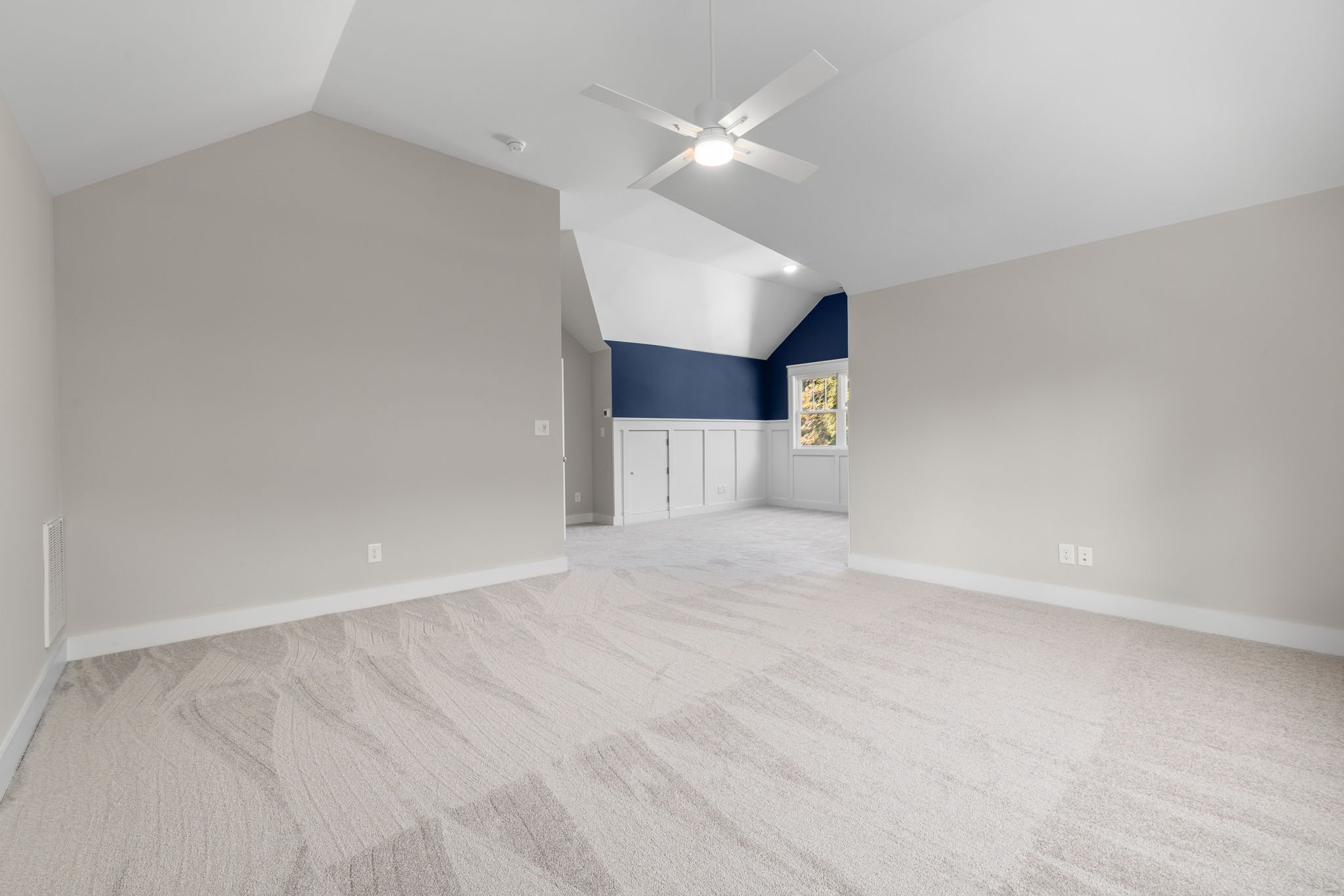 Stratford II Primary Bedroom Suite