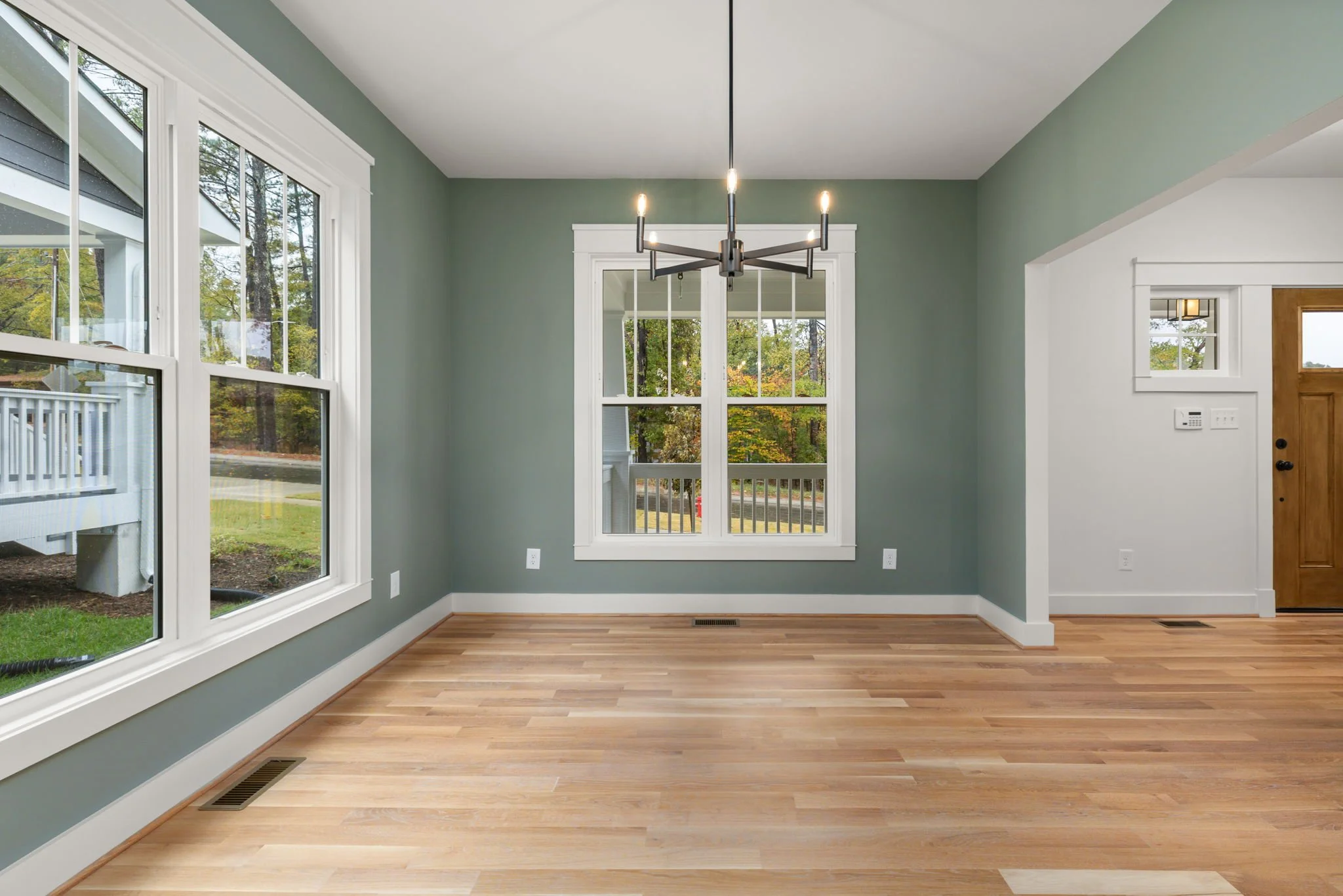 Thompson I Dining Craftsman Site Built Hardwoods