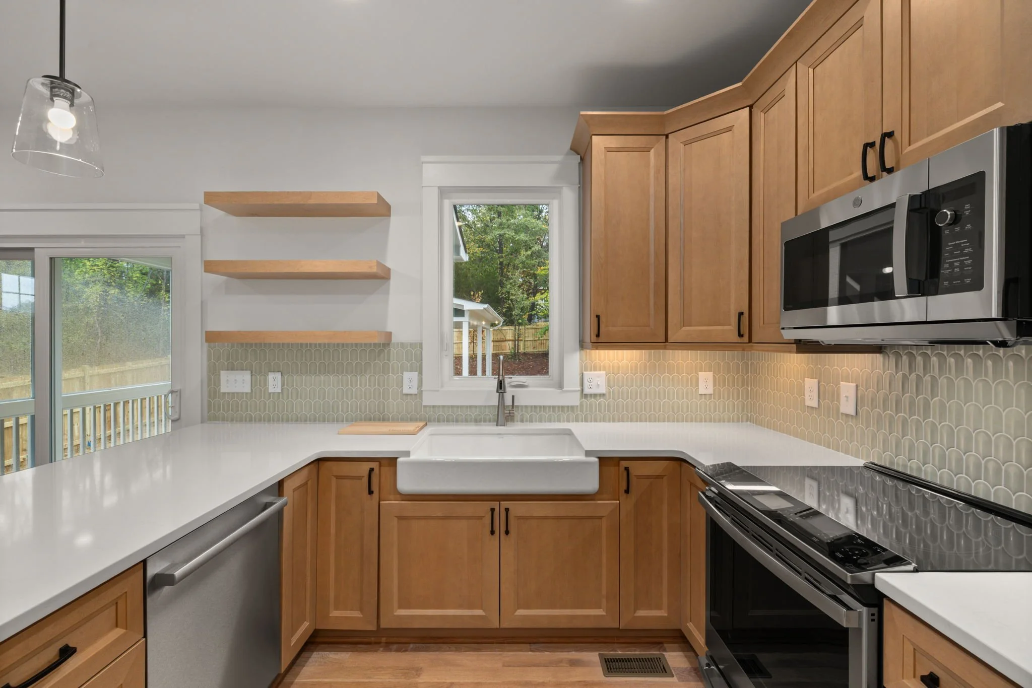 Thompson I Farmhouse Sink Floating Shelves