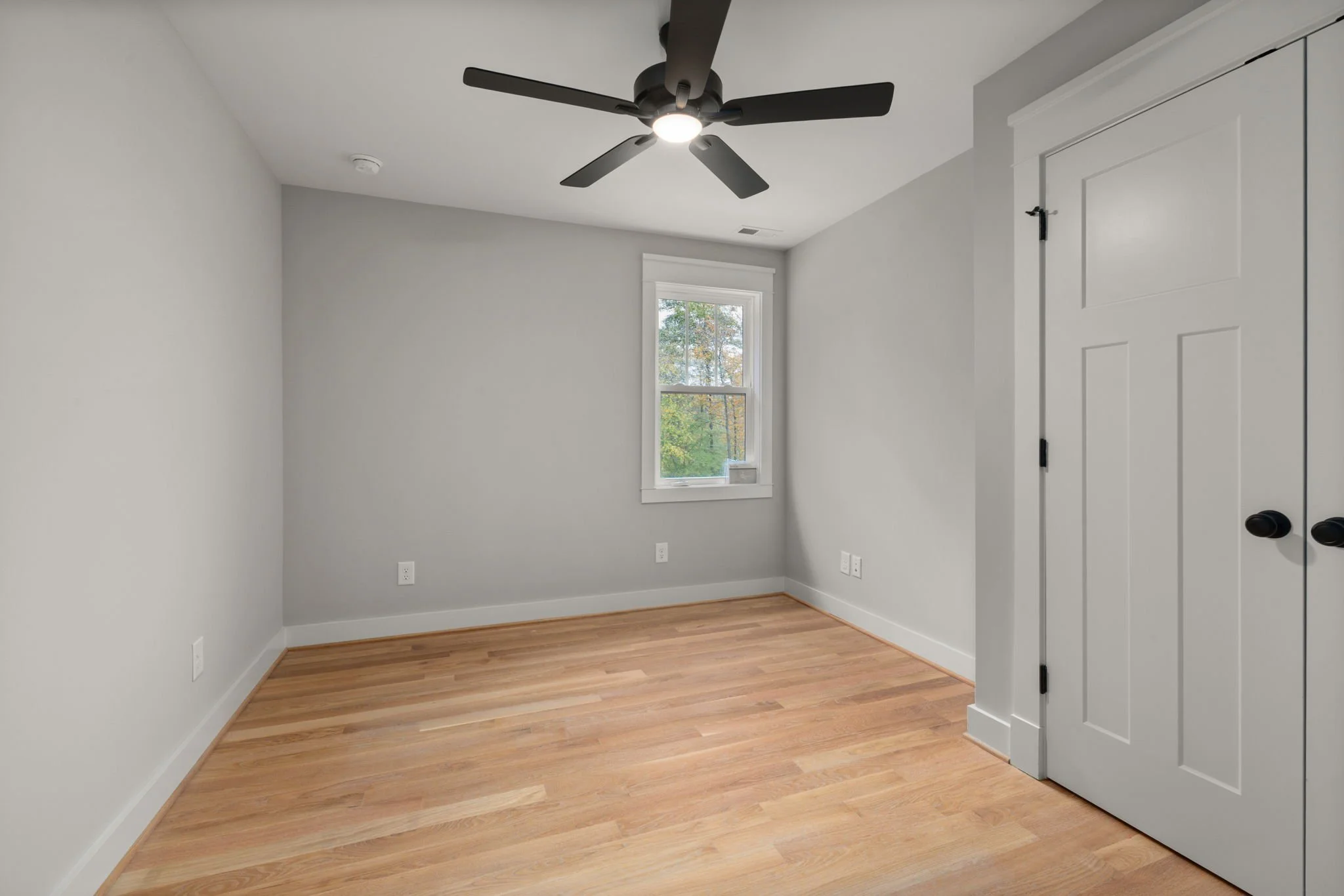 Thompson I Bedroom 2 Solid Core Doors