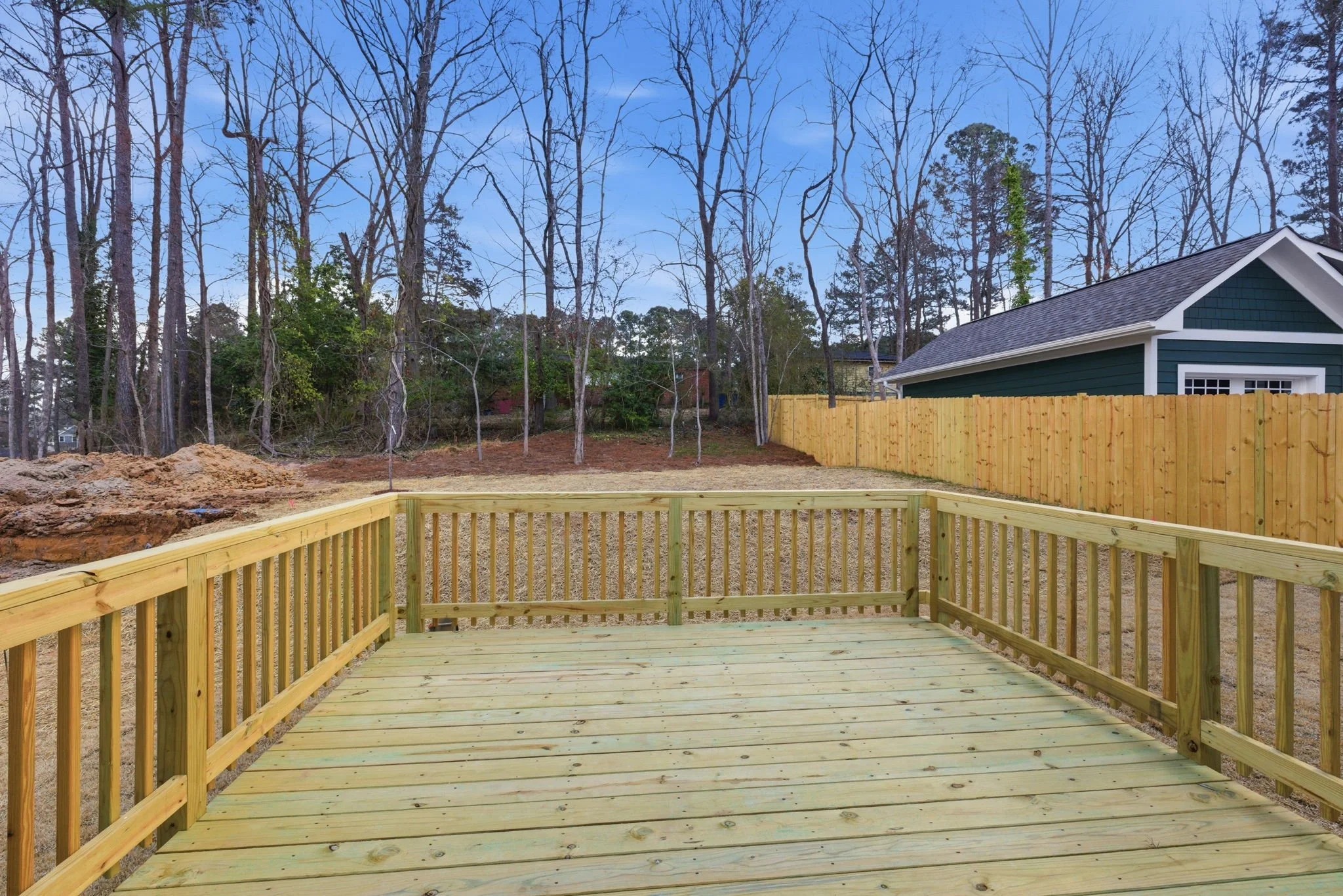 21 Forrestal Place Large Backyard Space.jpg