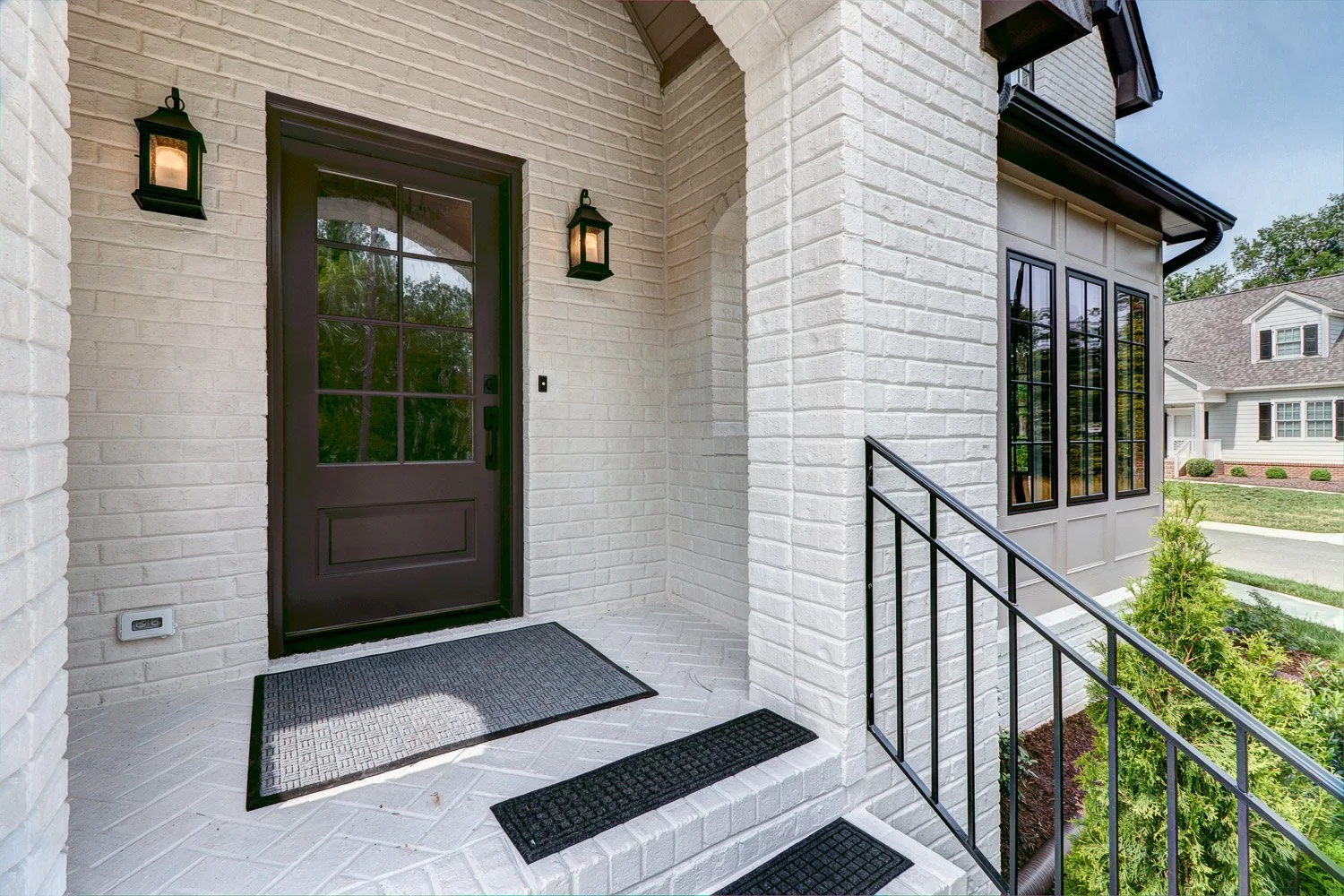 nottingham-i-presale-front-entry-brick-exterior-durham-nc-27707.jpg