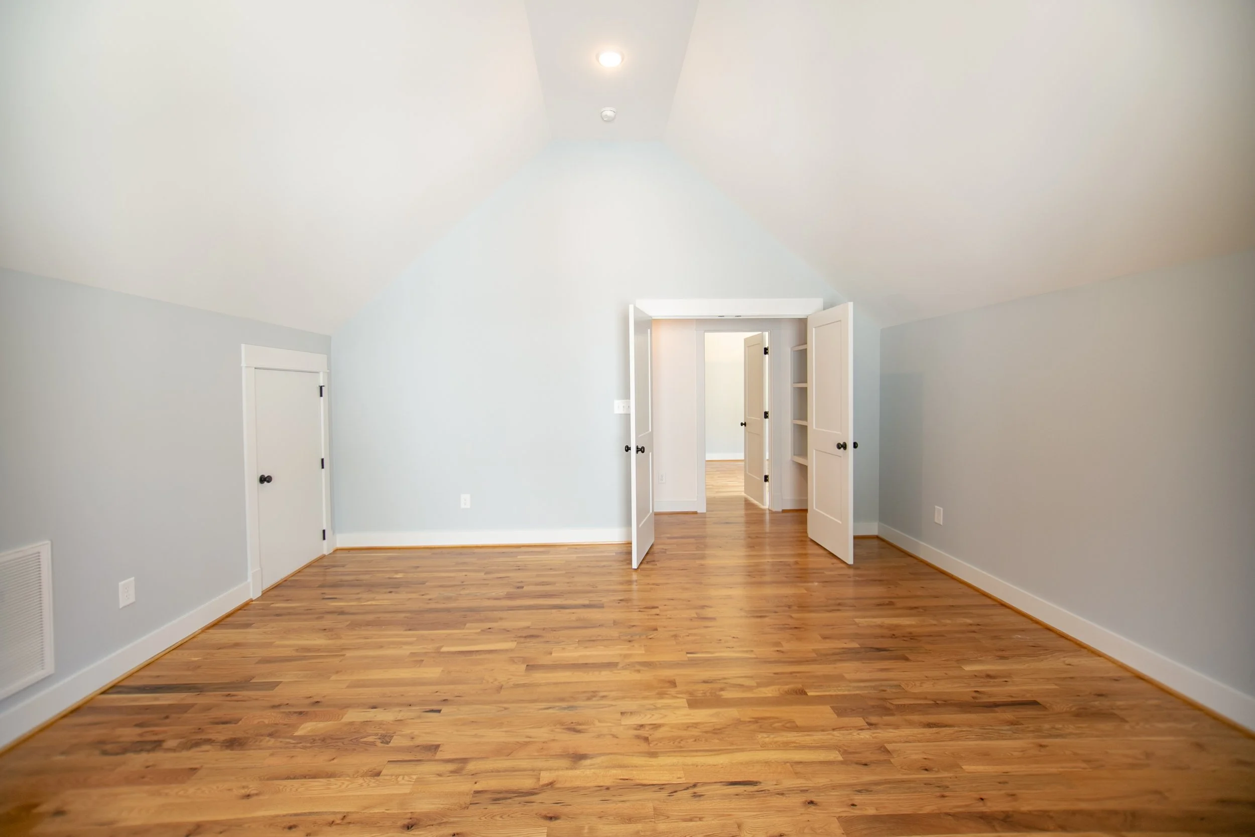 omstead-ii-presale-vaulted-bonus-room-anderson-st-durham.jpg