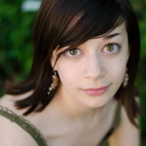 Katie Hart, oboe Originally from Albany, NY, Katie began playing the oboe at age 9 under the tutelage of Randall Ellis. She earned her Bachelor’s of Music in 2014 at the Eastman School of Music, where she studied with Richard Killmer, and her Master’s of Music in 2016 at Rice University, studying with Robert Atherholt. Katie has attended music festivals including the National Orchestral Institute, the Banff Centre’s Masterclass and Orchestral programs, the Sarasota Music Festival, and the National Repertory Orchestra. She has also played with professional groups such as the Rochester Philharmonic Orchestra, the Symphony of Southeast Texas, the Florida Orchestra, the Amarillo Symphony, and the Shreveport Symphony. Currently residing in Houston, TX, Katie maintains both a freelancing career and a sizeable oboe studio.