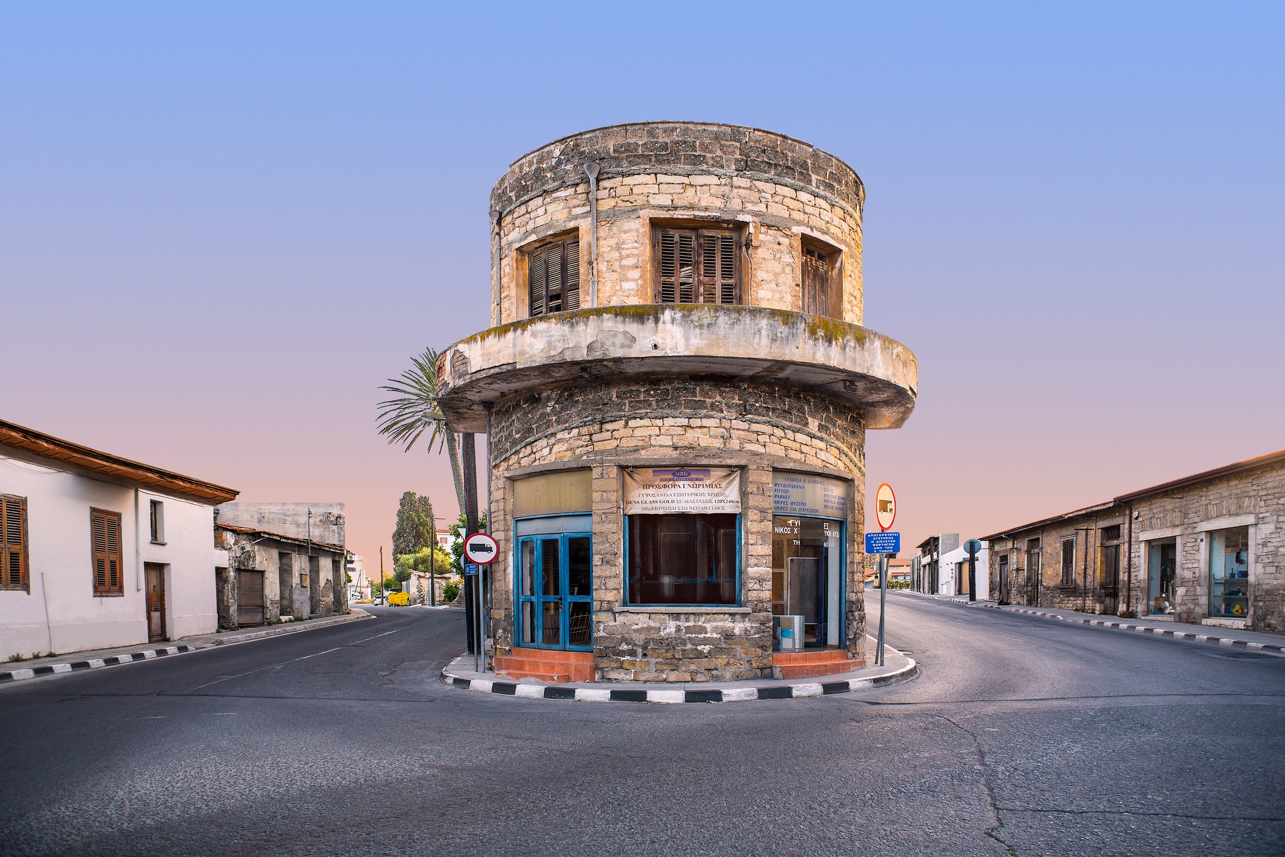 290_Lone_building_28_Limassol_DSC1475_©Andy_Sotiriou_2017 copy.jpg