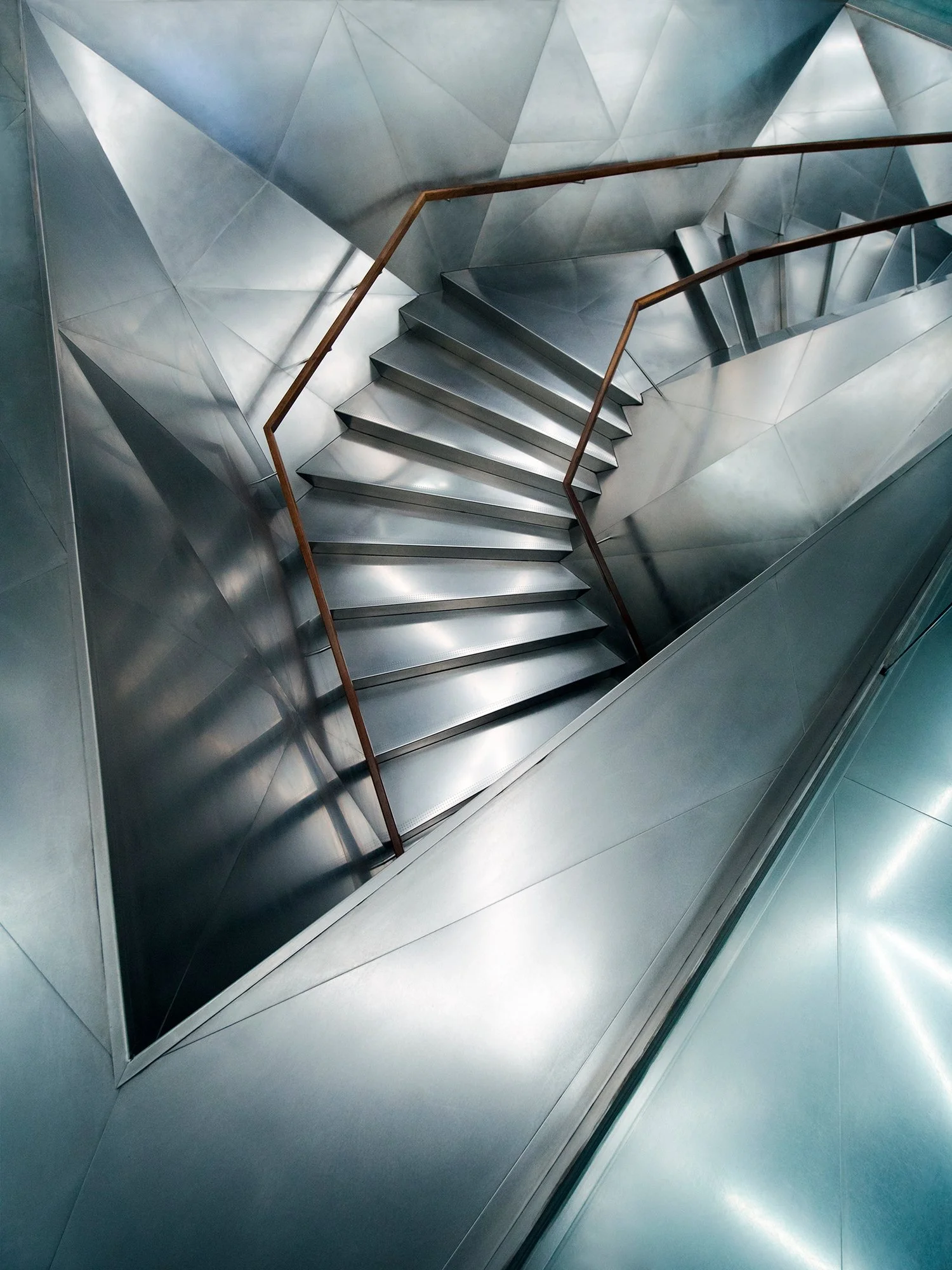250_Caixa-Forum-Staircase_#03_LG90305_v2_©Andy_Sotiriou2020.jpg