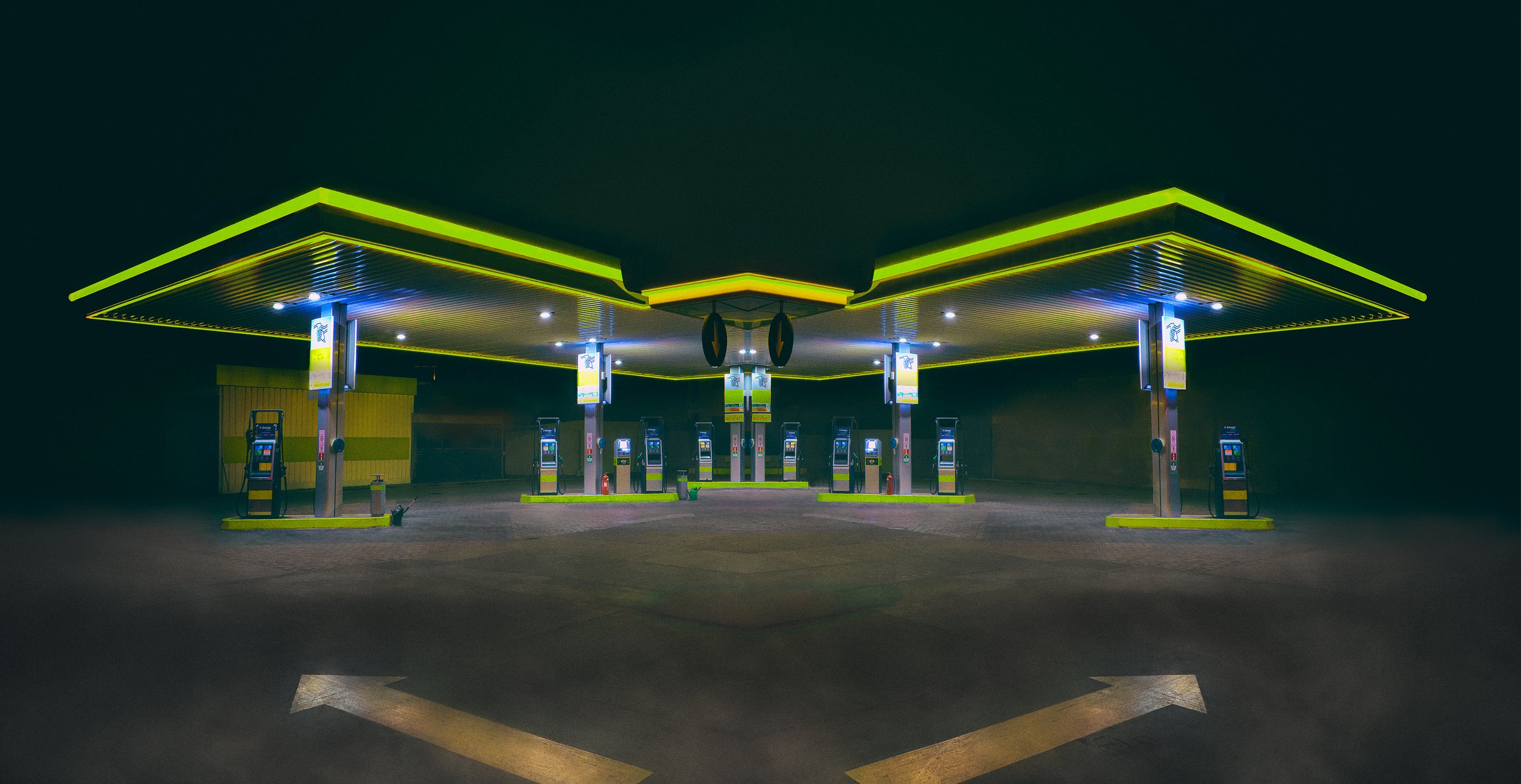145_Gas-station_Limassol_LG95376_CC3_©AndySotiriou2021.jpg