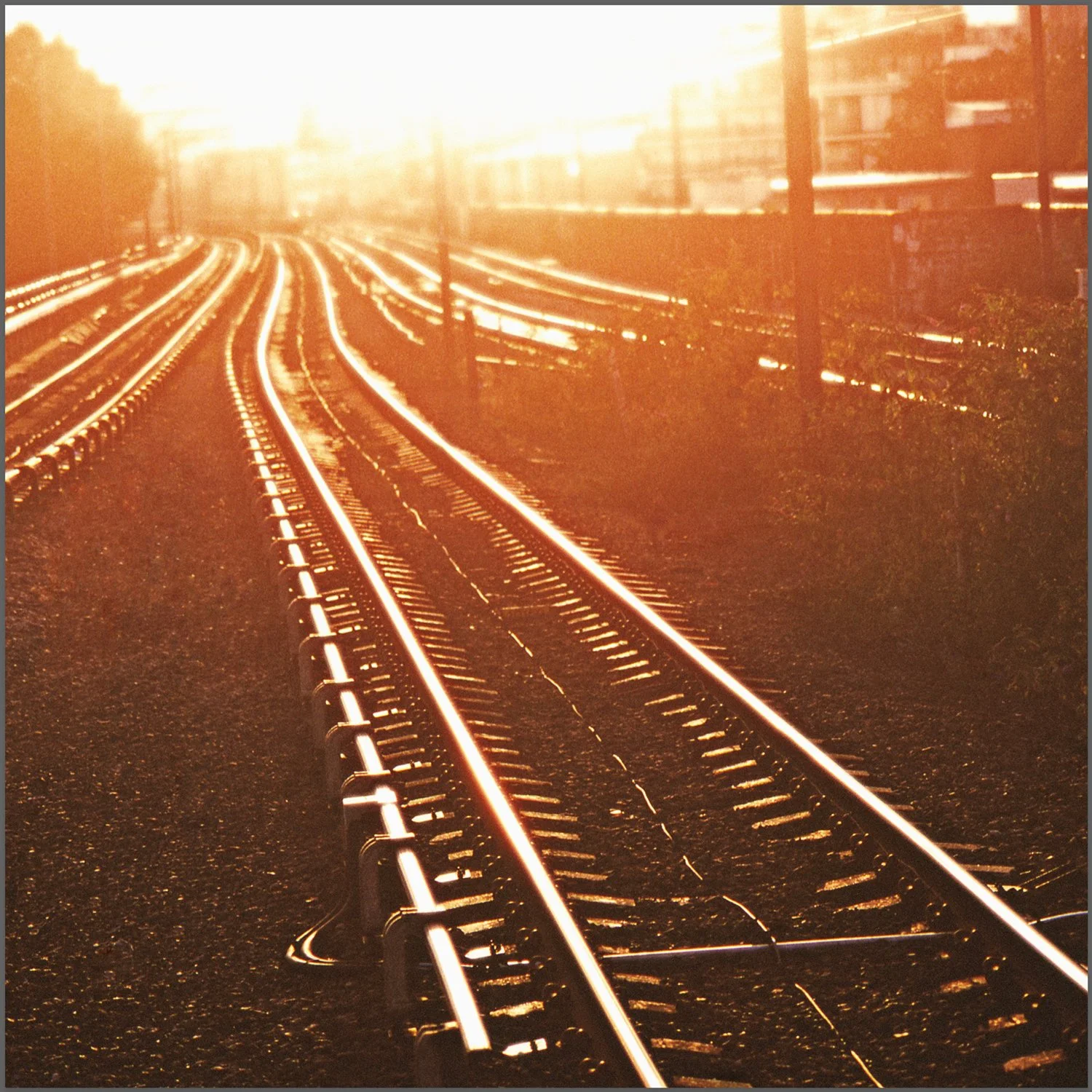 230_Sunset rail_DLR-railtracks_0244v1_©AndySotiriou2022.jpg