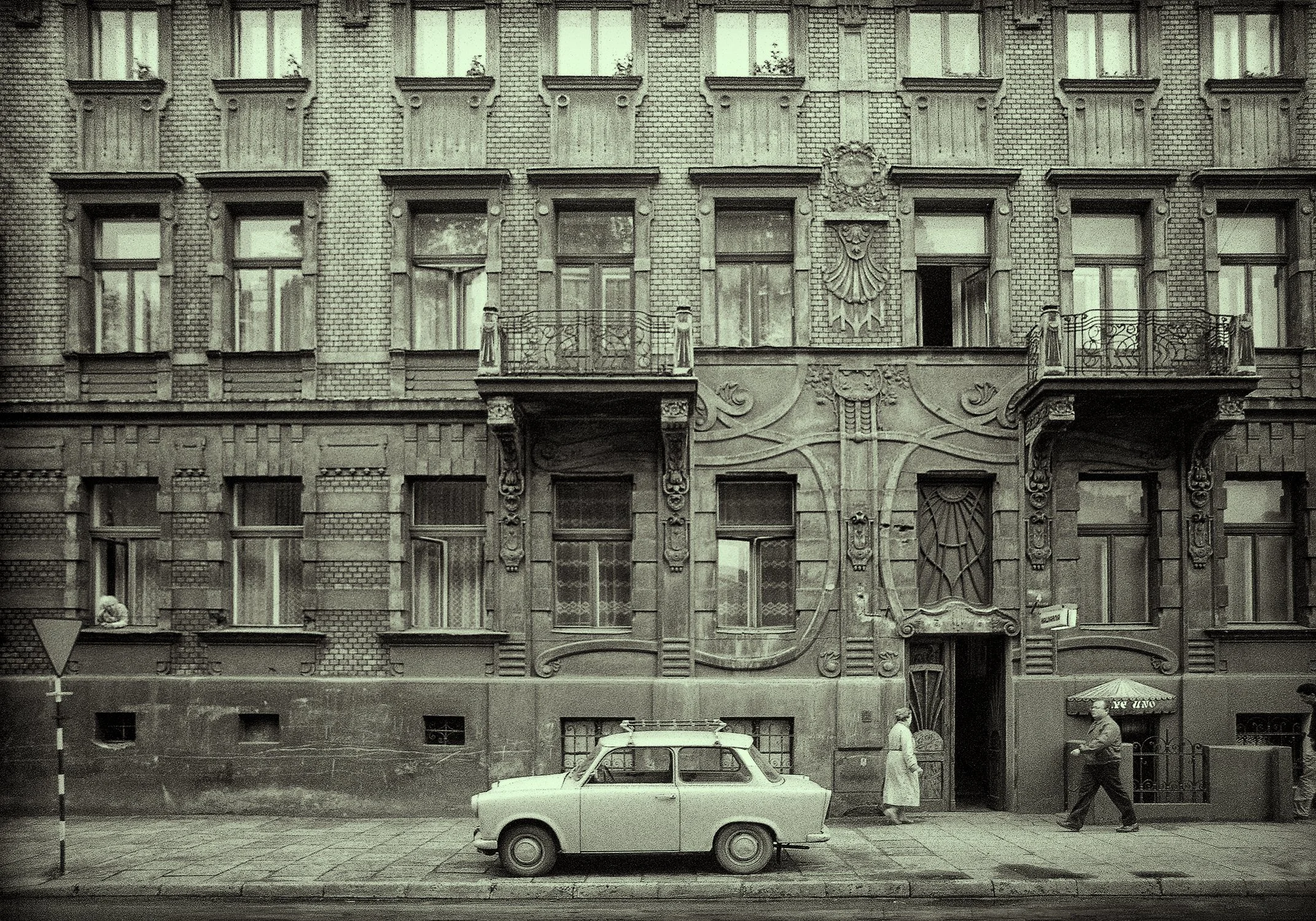 060_Roll71_Warsaw_neg25_023_40x28.jpg