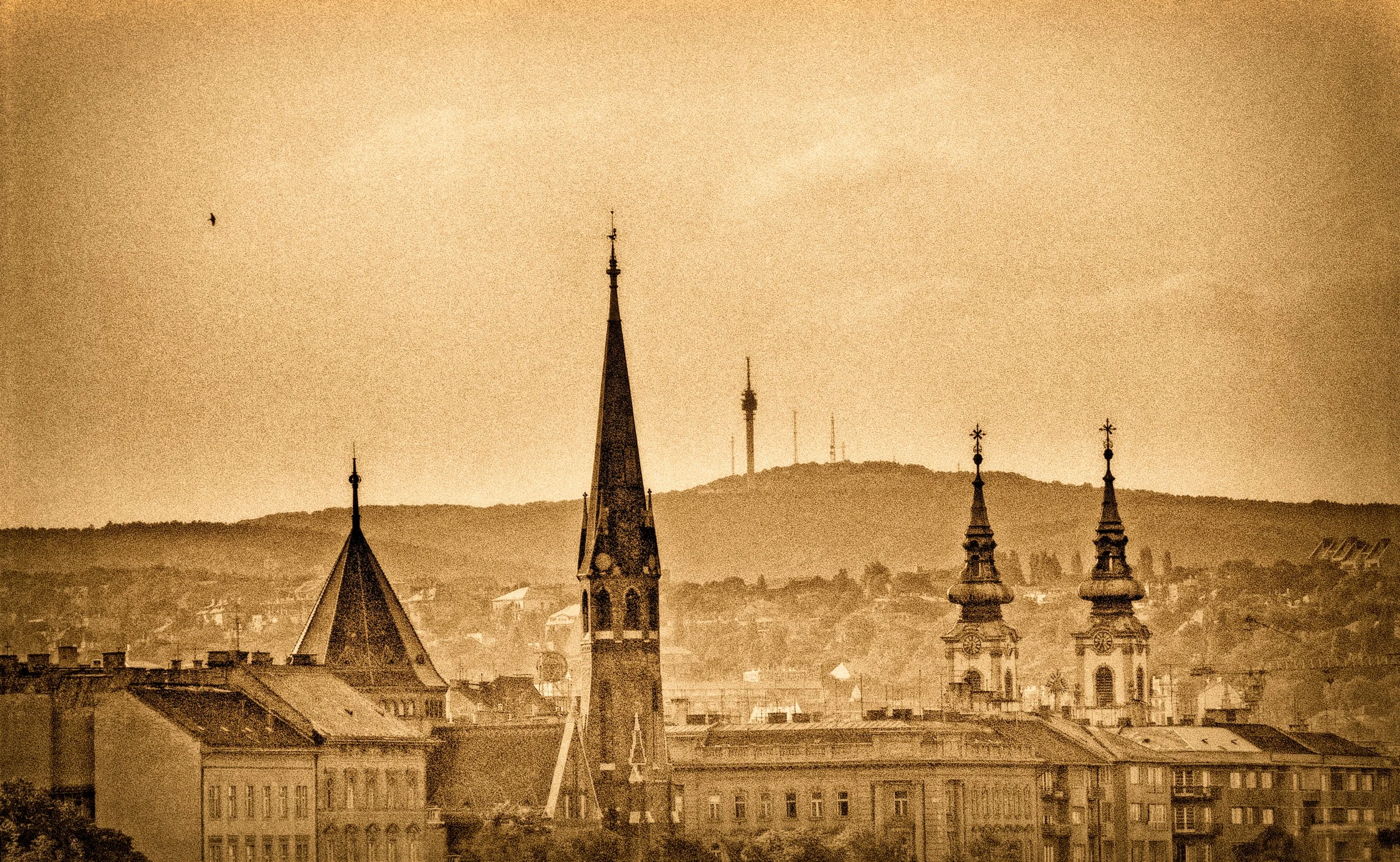 393_Roll49_Budapest_neg18_39x24_hdr13.jpg