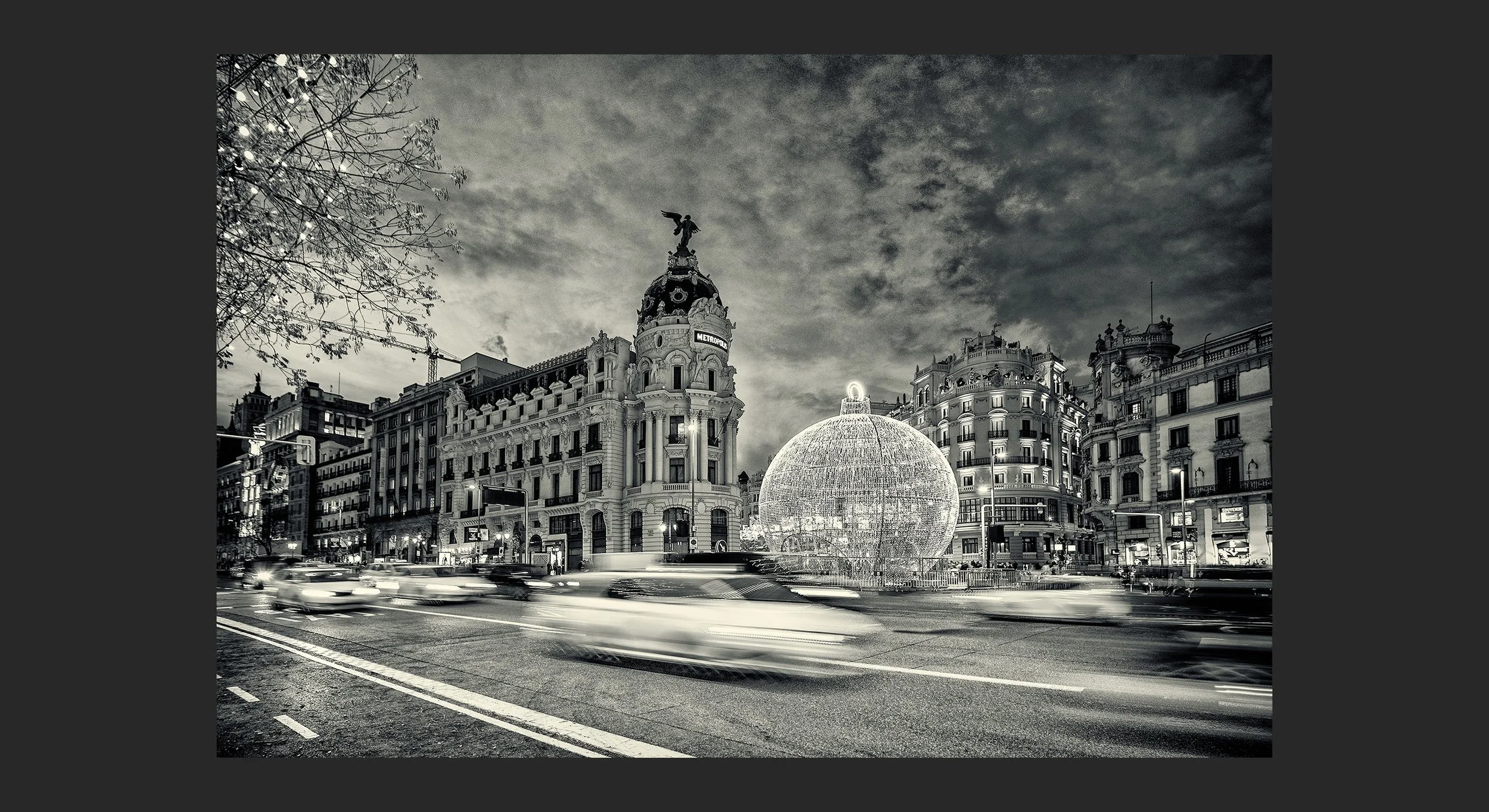 __200_Metropolis_bldg_Madrid_LG90510_©AndySotiriou2020.jpg