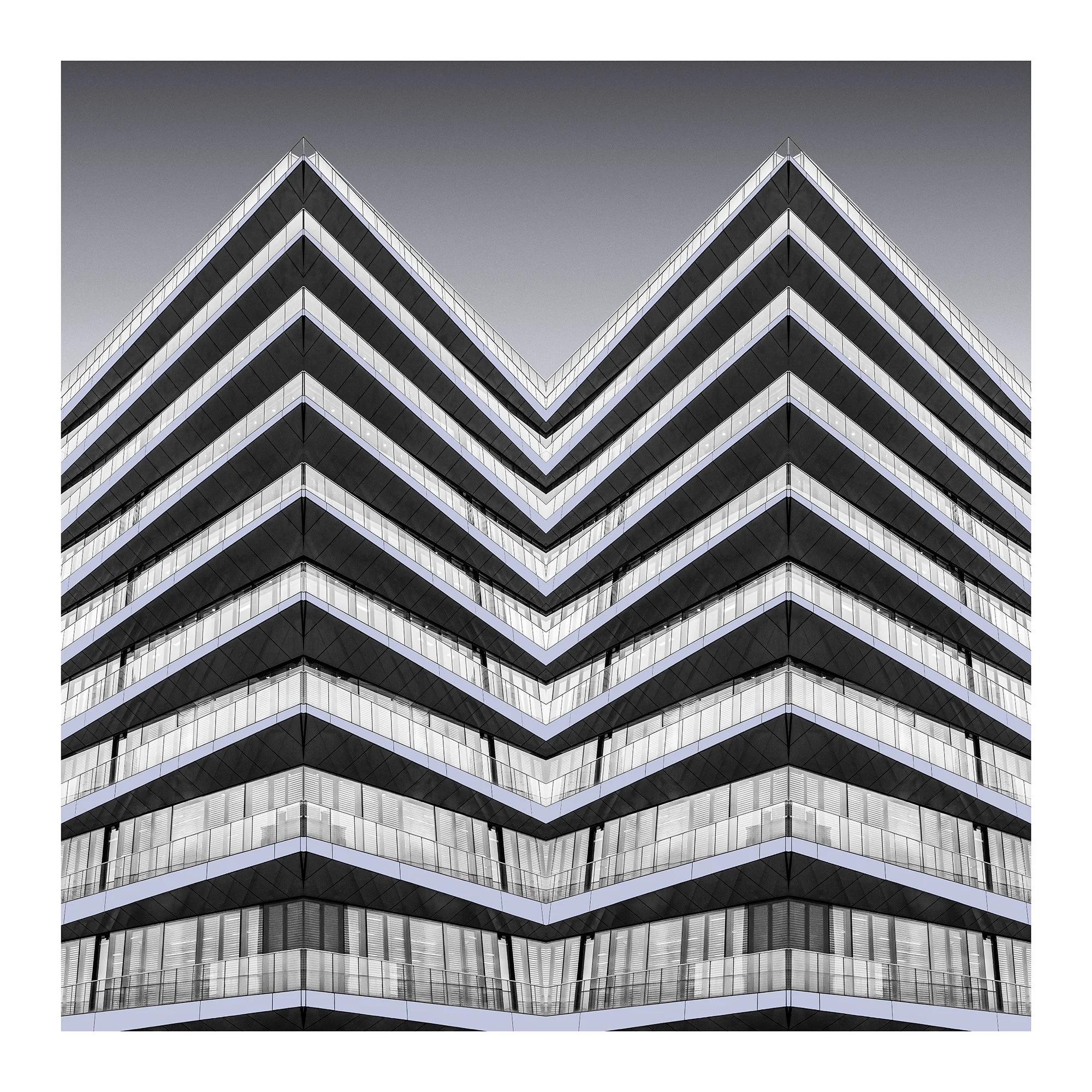 175_Multiple_Zig-zag facade_London_©AndySotiriou2025.jpg